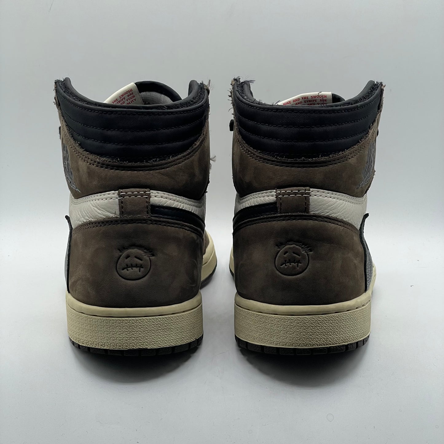 (USED) Jordan 1 High Travis Scott Mocha Size 9.5
