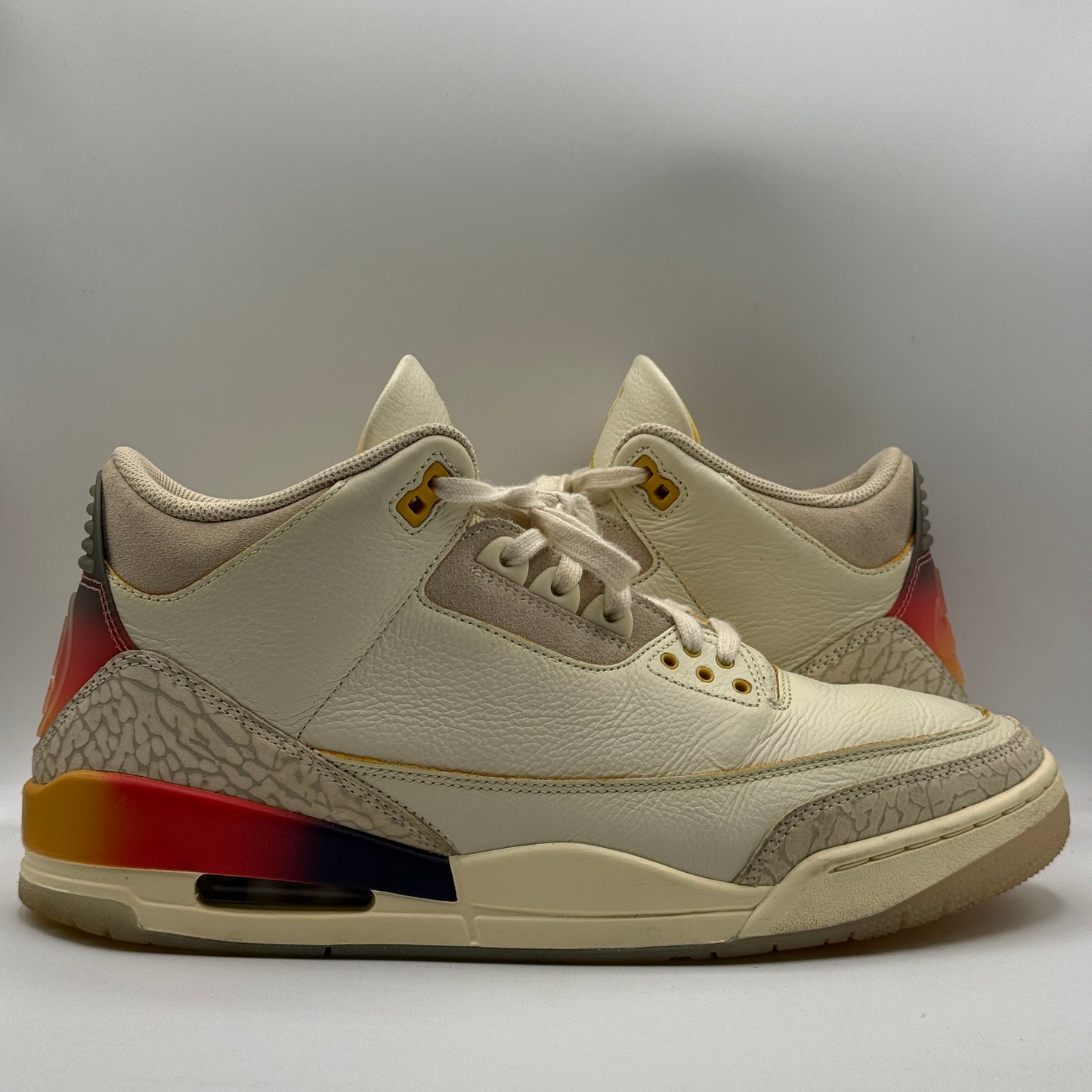 (USED) Jordan 3 J Balvin Medellin Sunset Size 12