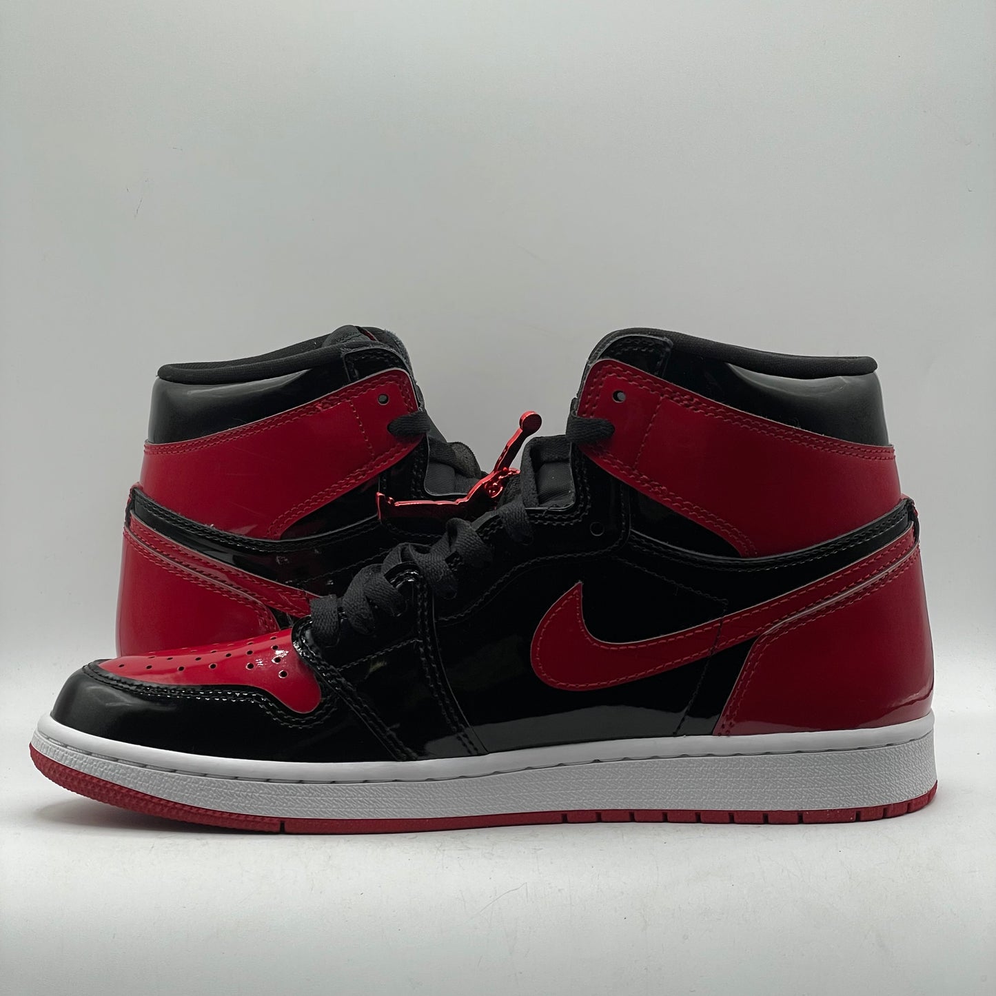 (USED) Jordan 1 High Patent Bred Size 9.5
