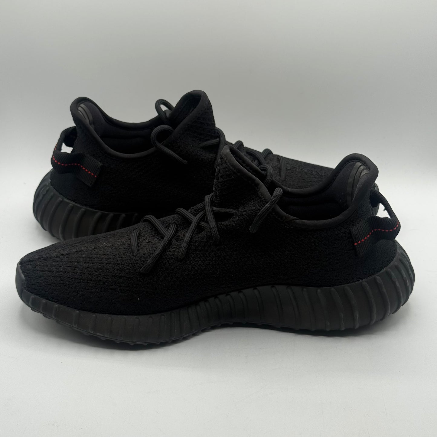 (USED) Yeezy 350 V2 Bred Size 10