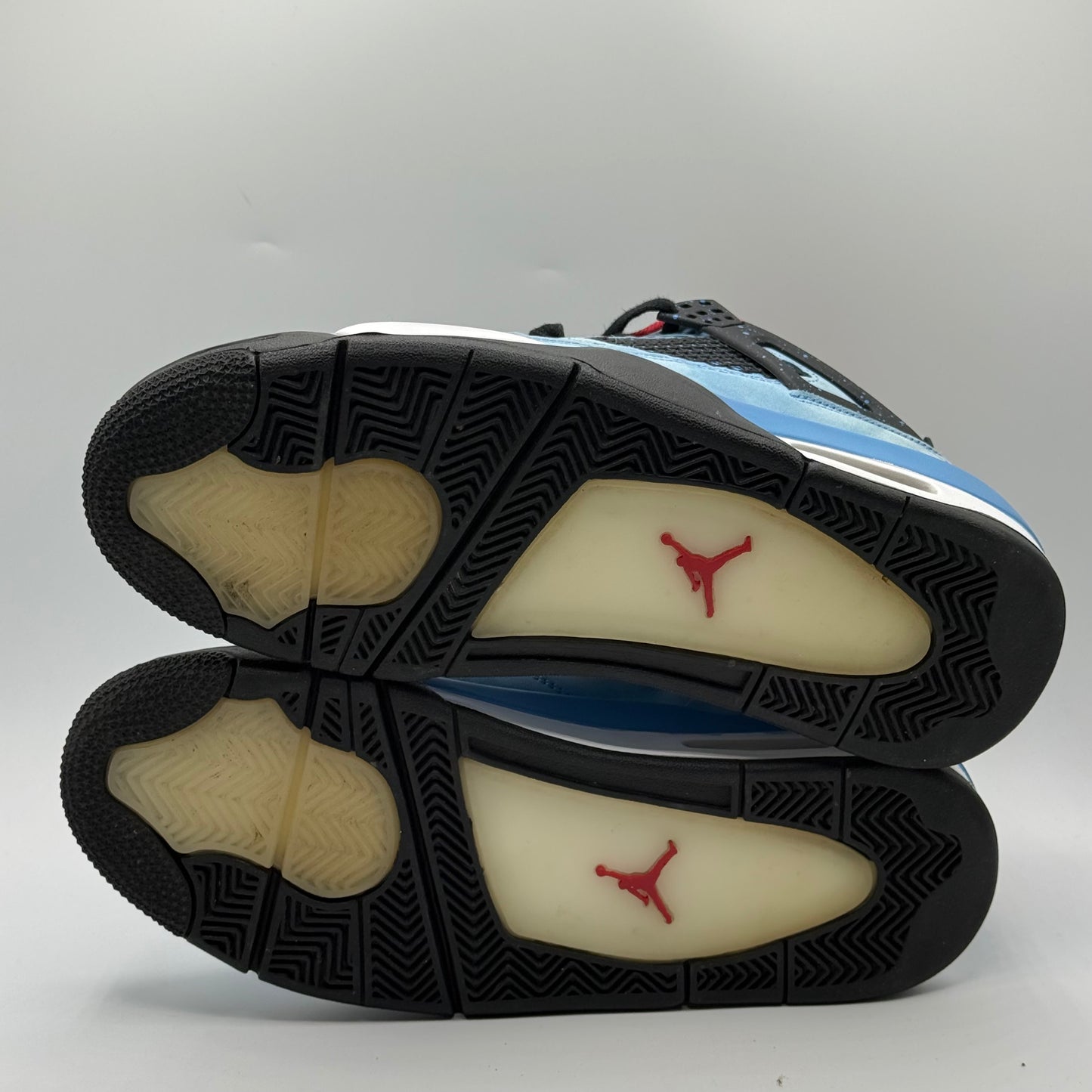 (Used) Jordan 4 Travis Scott Size 8.5