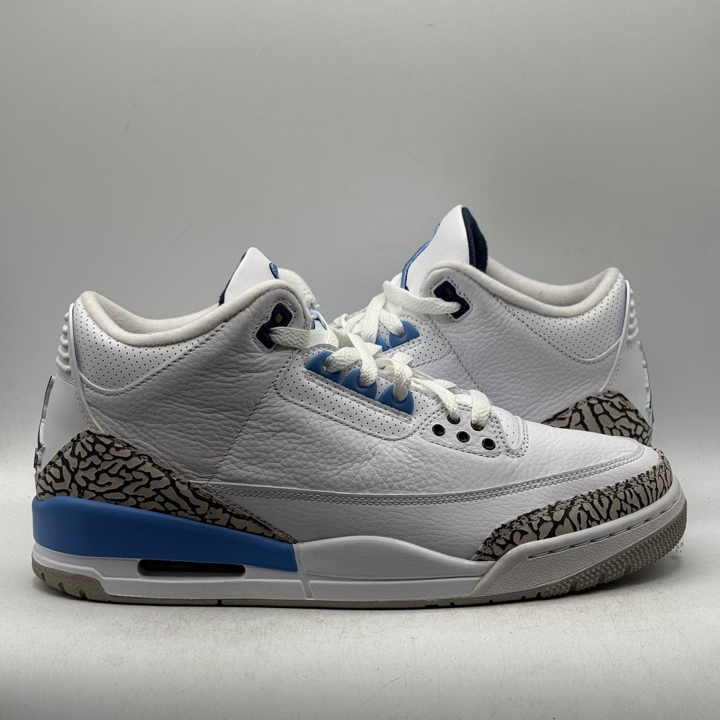 (Used) Jordan 3 UNC Size 10