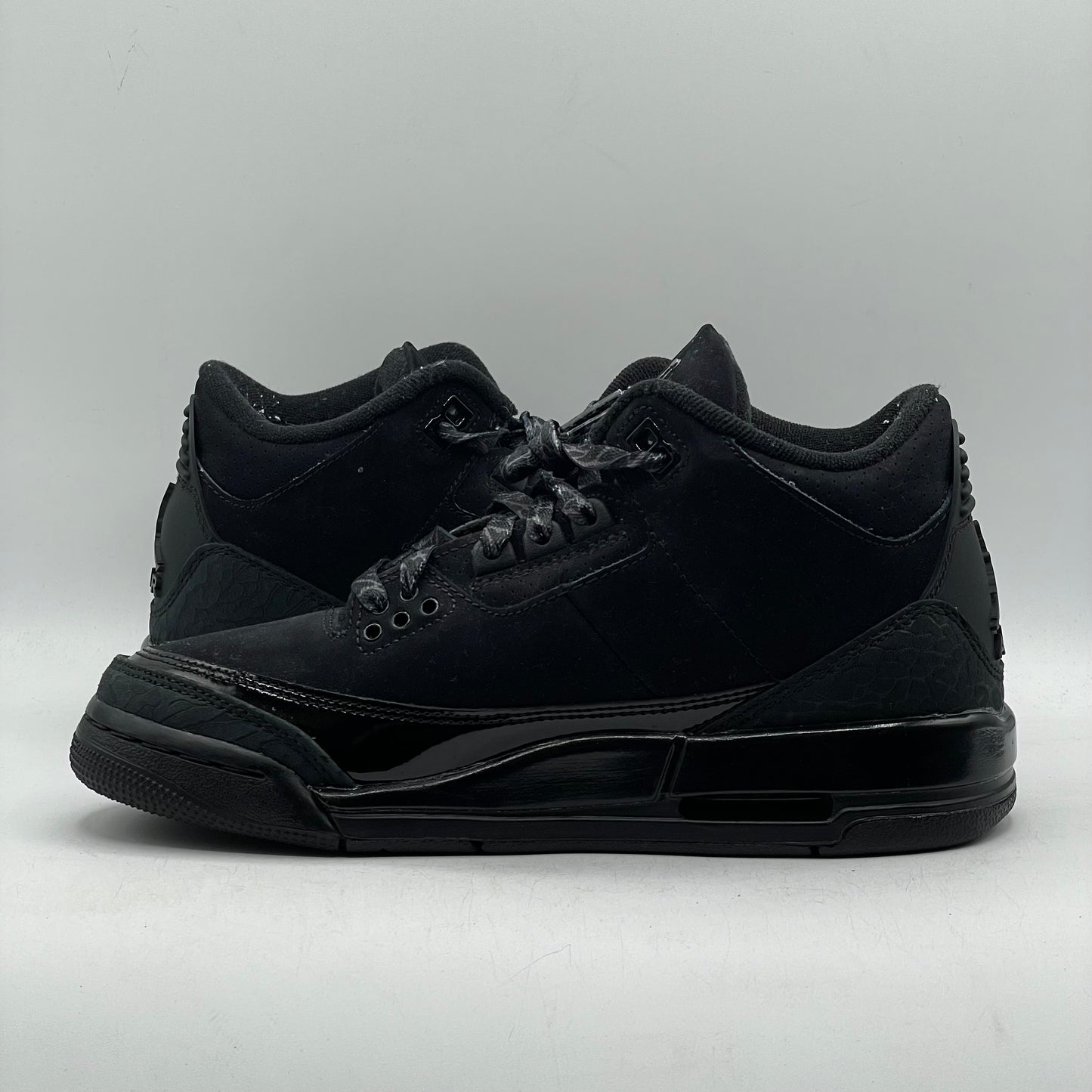 (Used) Jordan 3 Black Cat Size 5Y