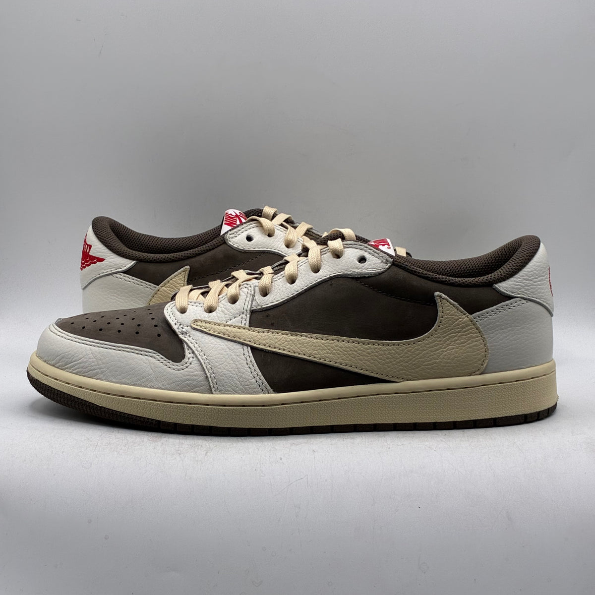 (USED) Jordan 1 Low Travis Scott Reverse Mocha Size 11