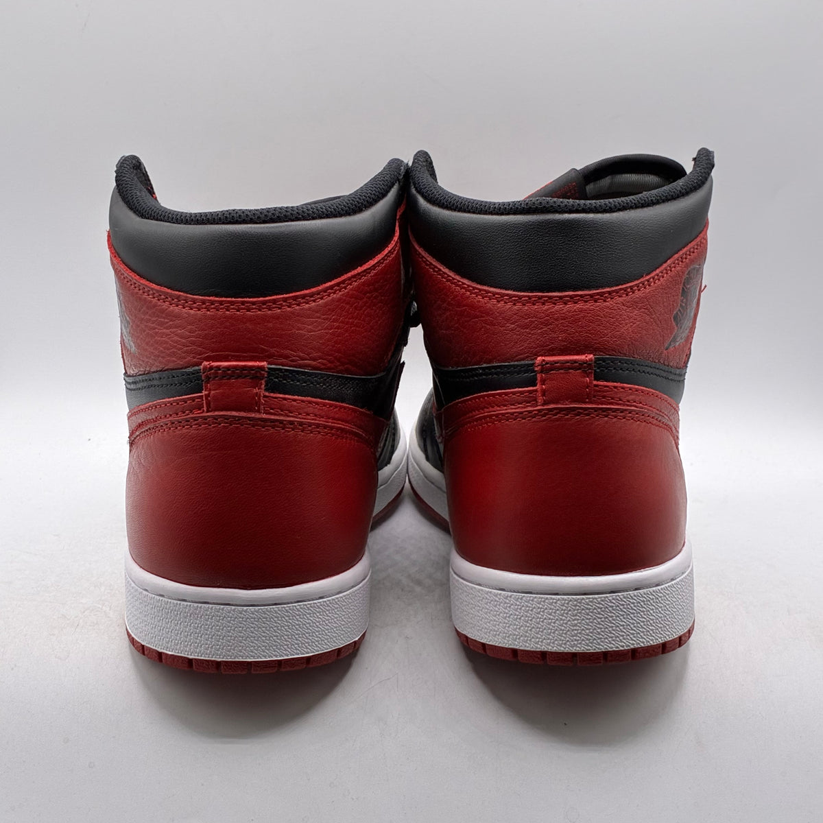 (USED) Jordan 1 High Bred Banned (2016) Size 10.5