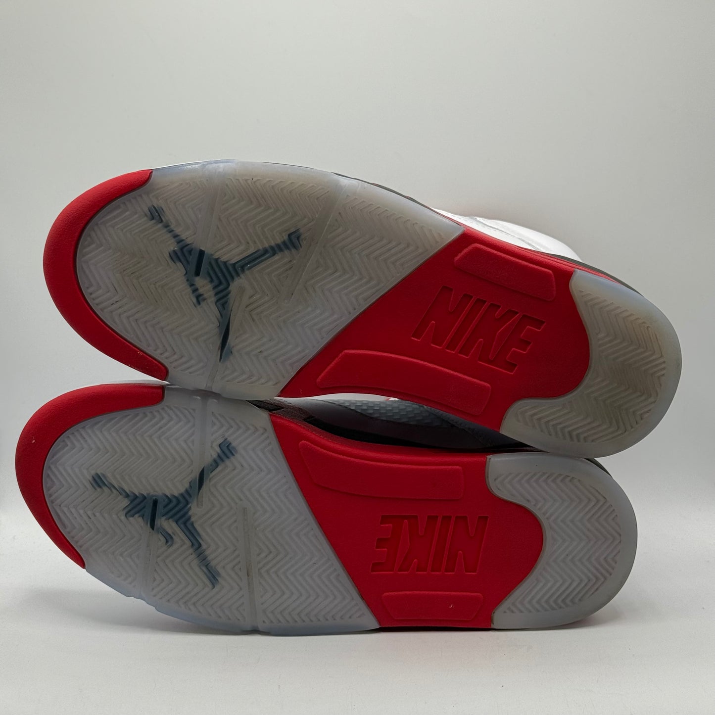 (Used) Jordan 5 Fire Red Black Tongue Size 11.5