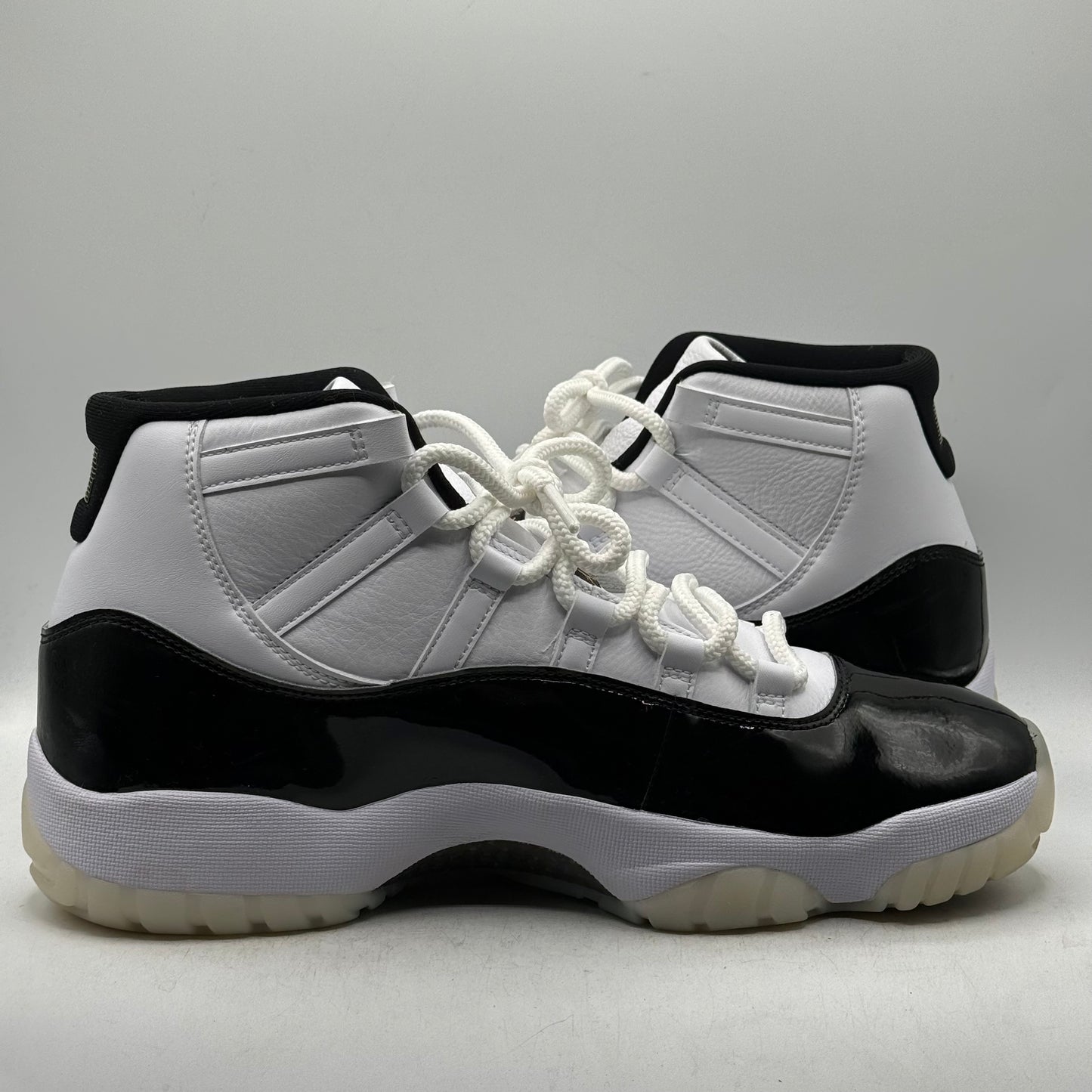 (Used) Jordan 11 High Gratitude Size 11.5