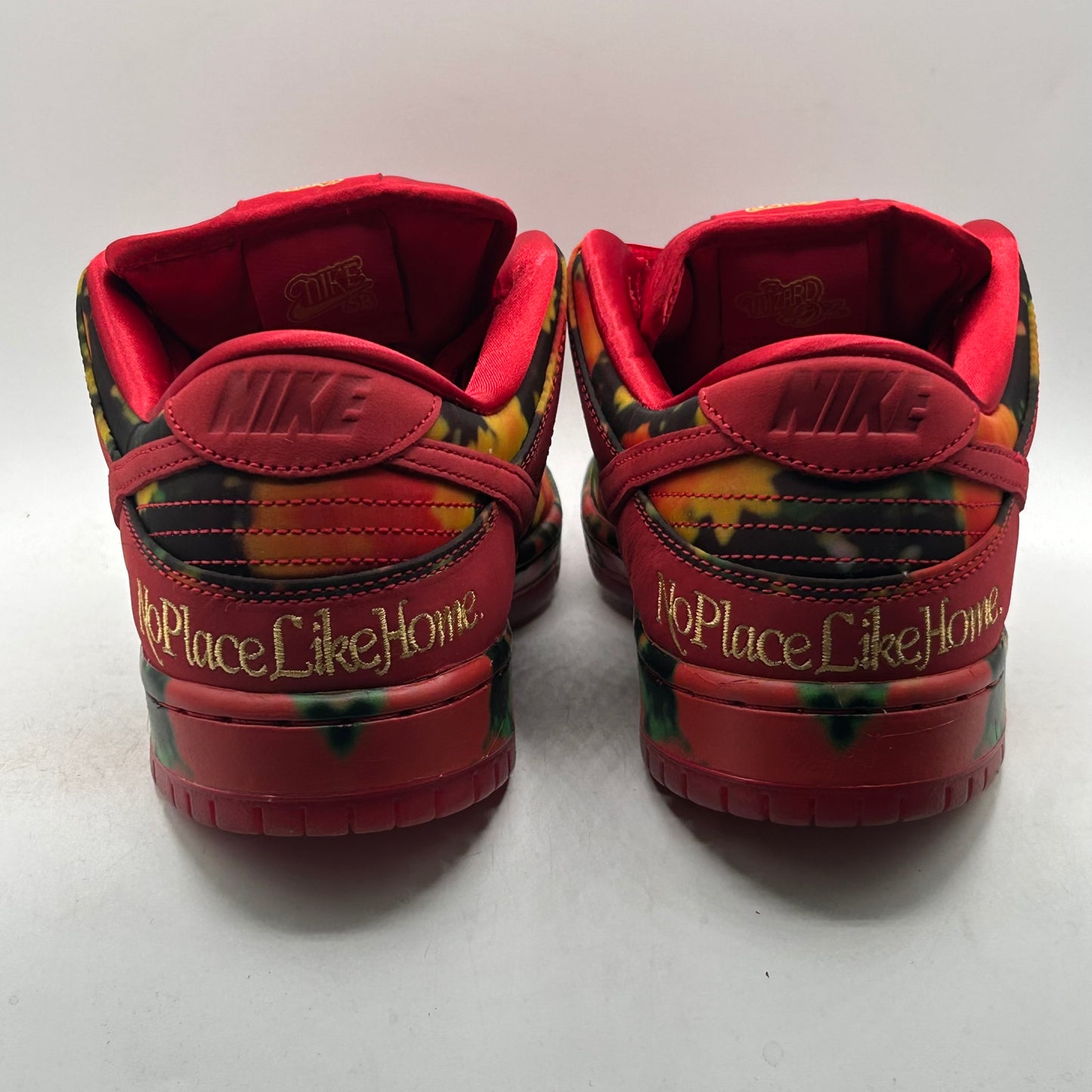 (USED) Nike SB Dunk Low Wizard of Oz Poppy Field Size 9.5