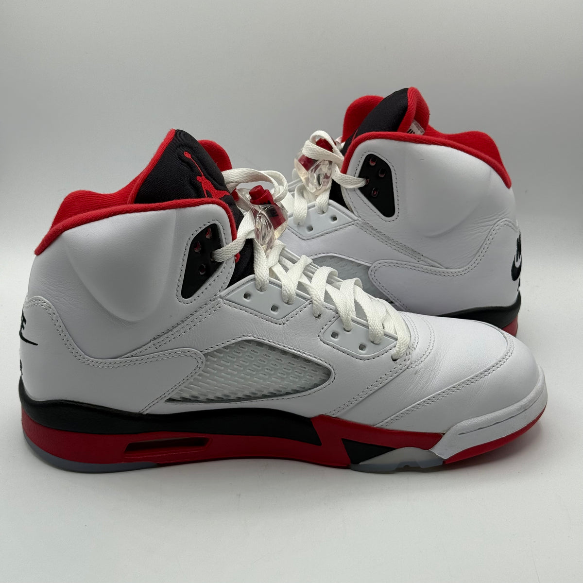 (USED) Jordan 5 Fire Red Black Tongue Size 10.5