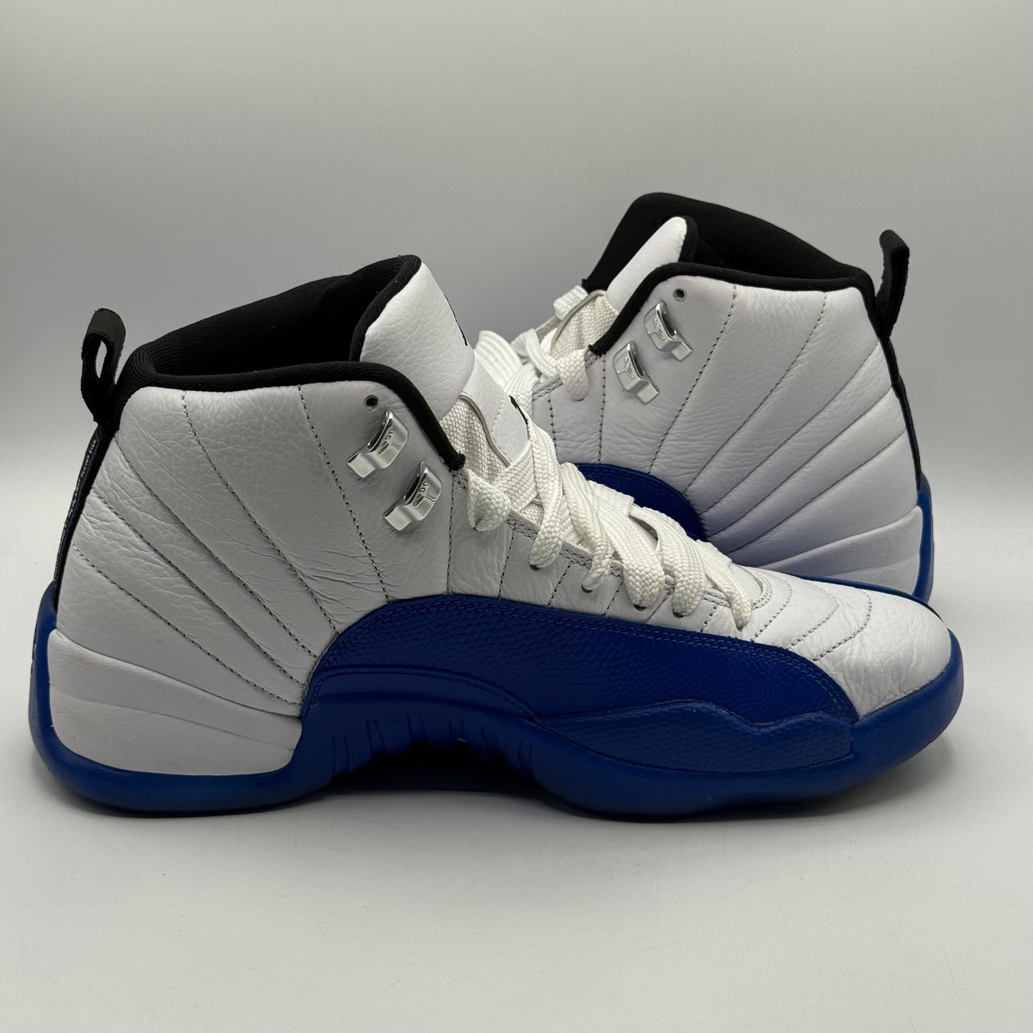 (USED) Jordan 12 Blueberry Size 10