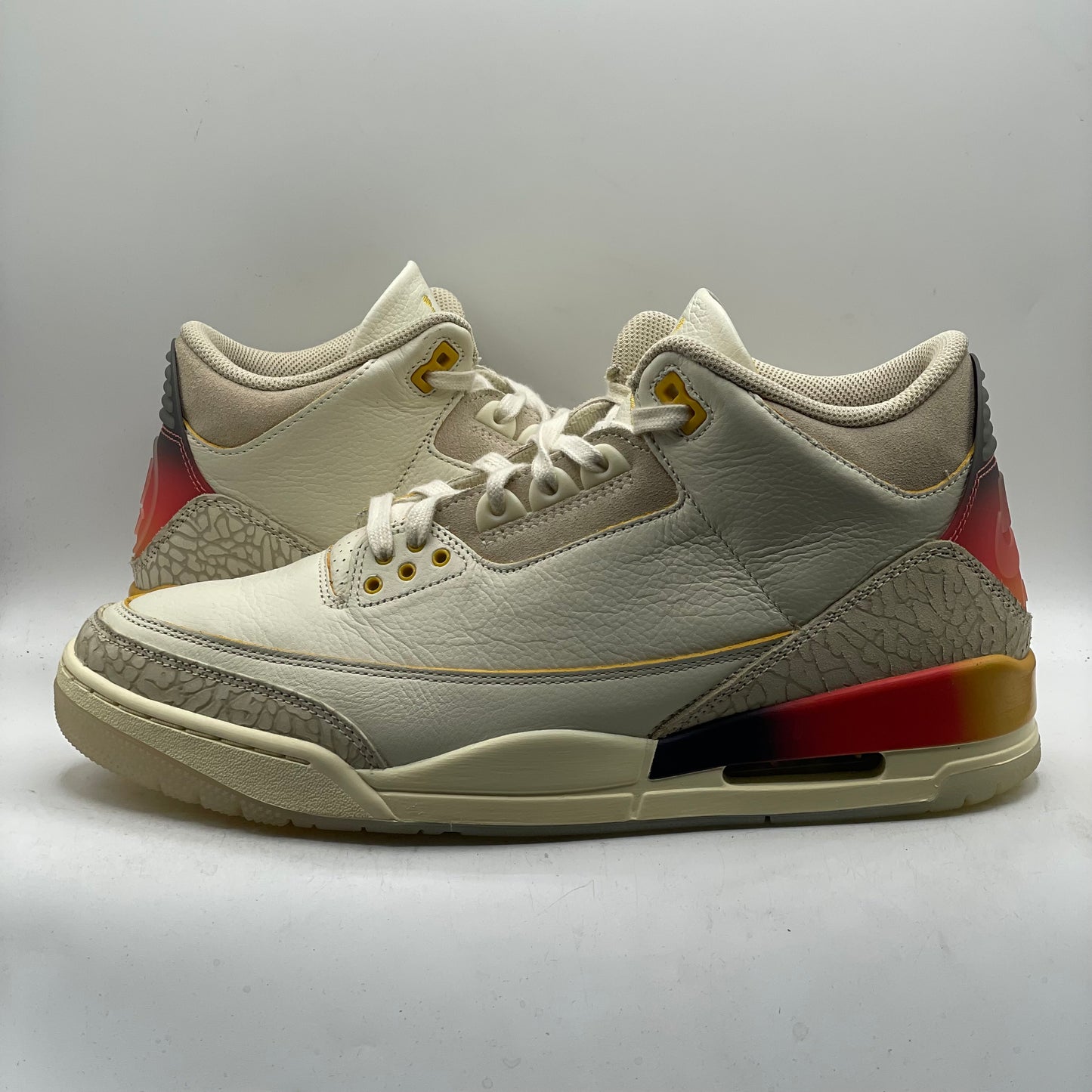 (USED) Jordan 3 J Balvin Medellin Sunset Size 12