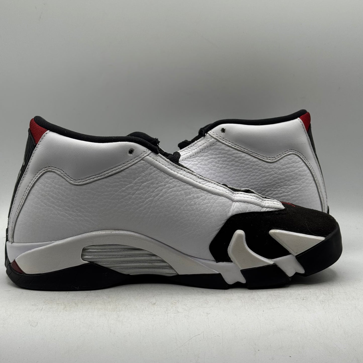 (Used) Jordan 14 Black Toe Size 6.5Y