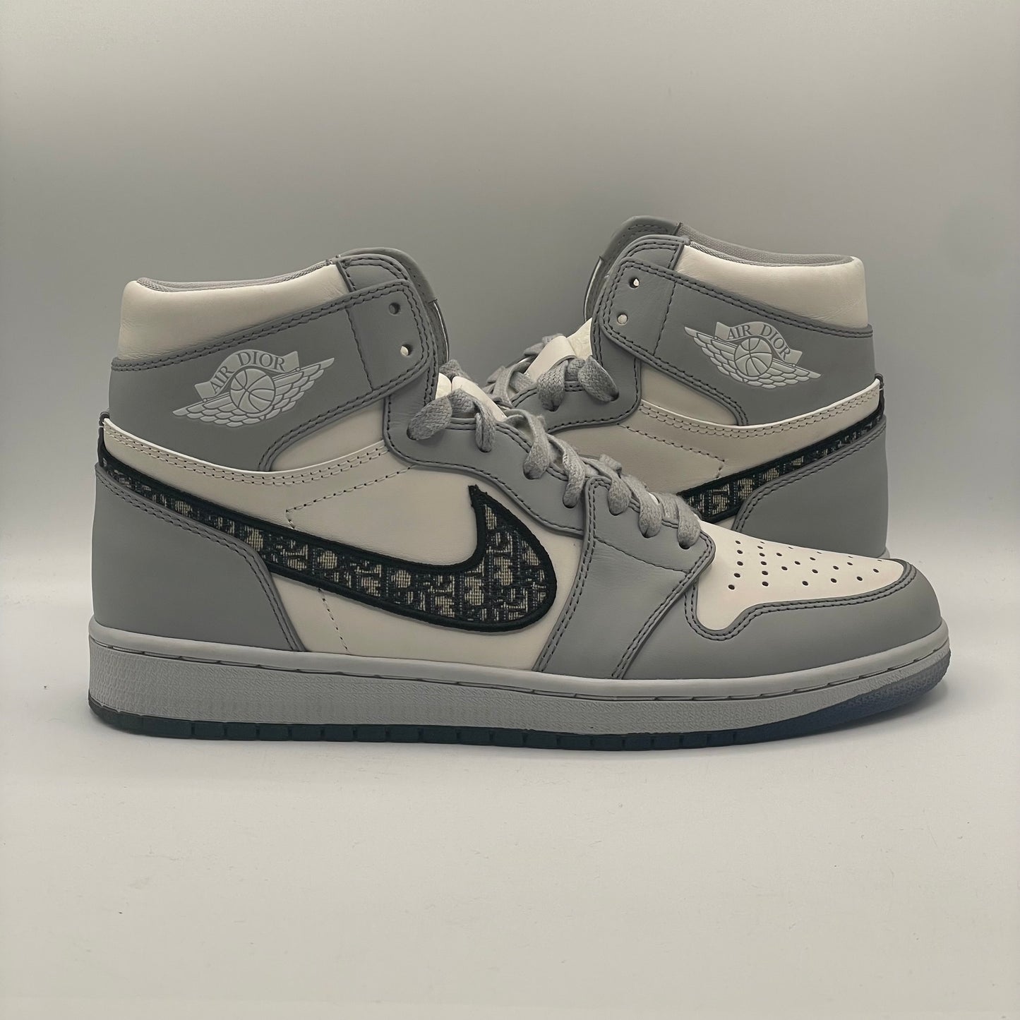 (Brand New,No Box) Jordan 1 High Dior Size 8.5