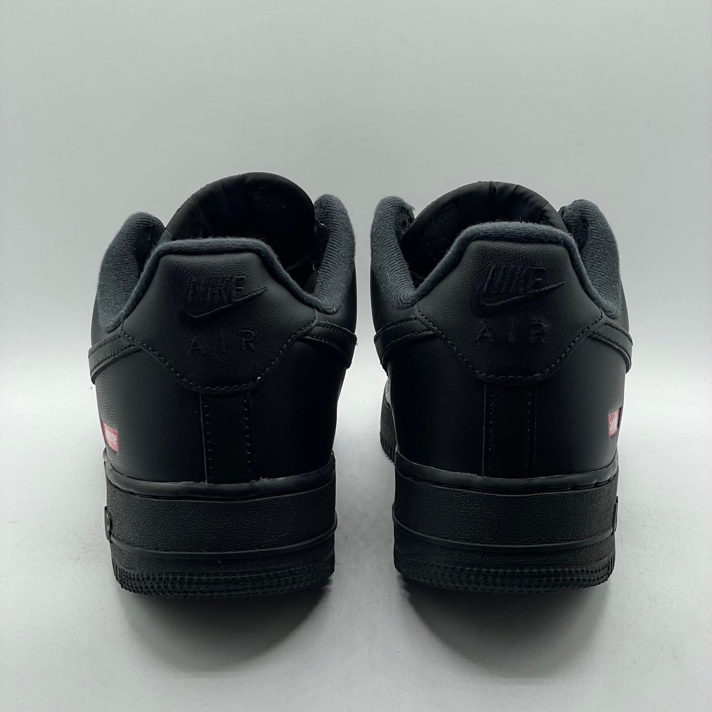 (USED) Nike AF1 Supreme Black Size 9.5