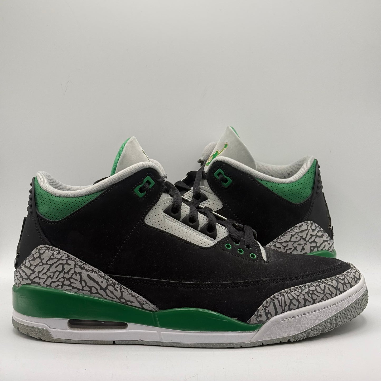 (Used) Jordan 3 Pine Green Size 12