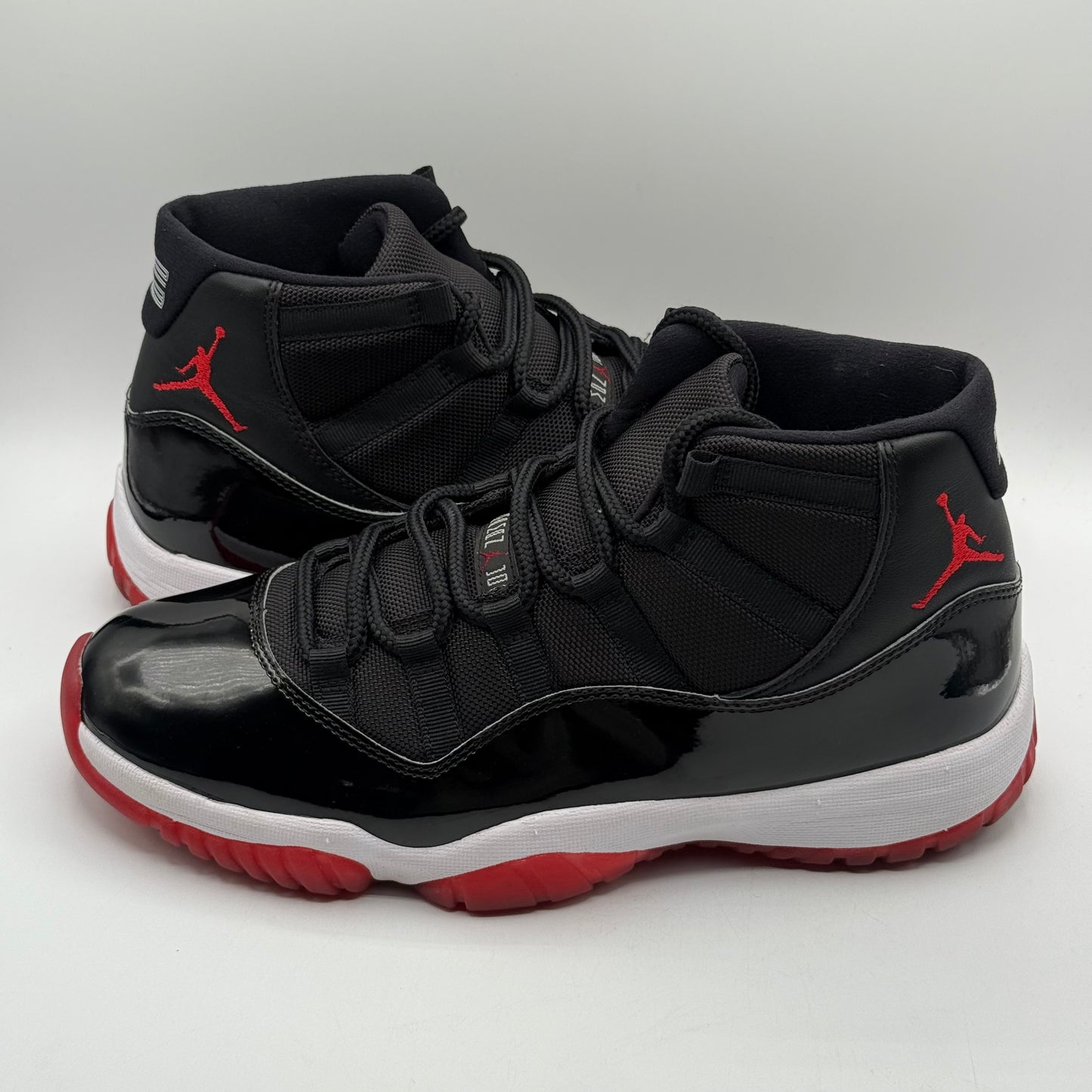 (USED REP BOX) Jordan 11 Bred Size 10.5