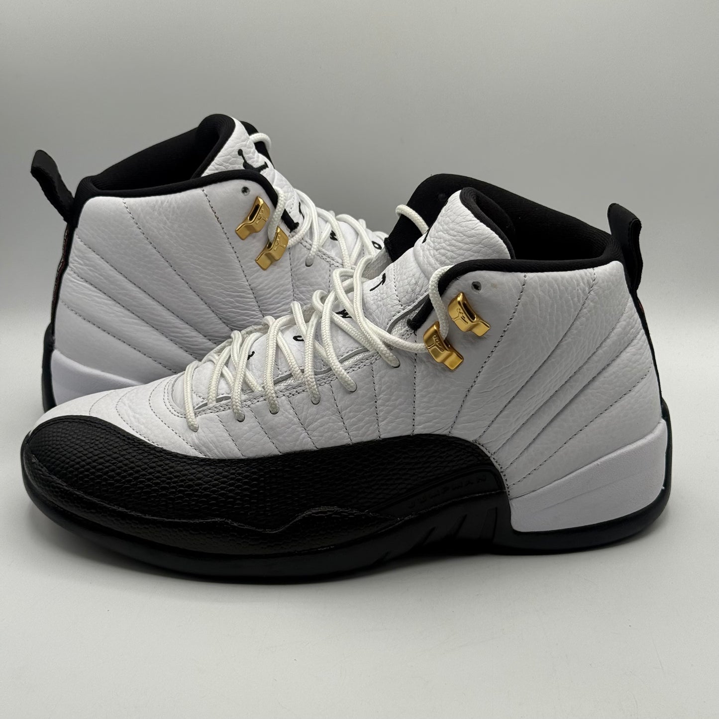 (USED) Jordan 12 Taxi Size 10