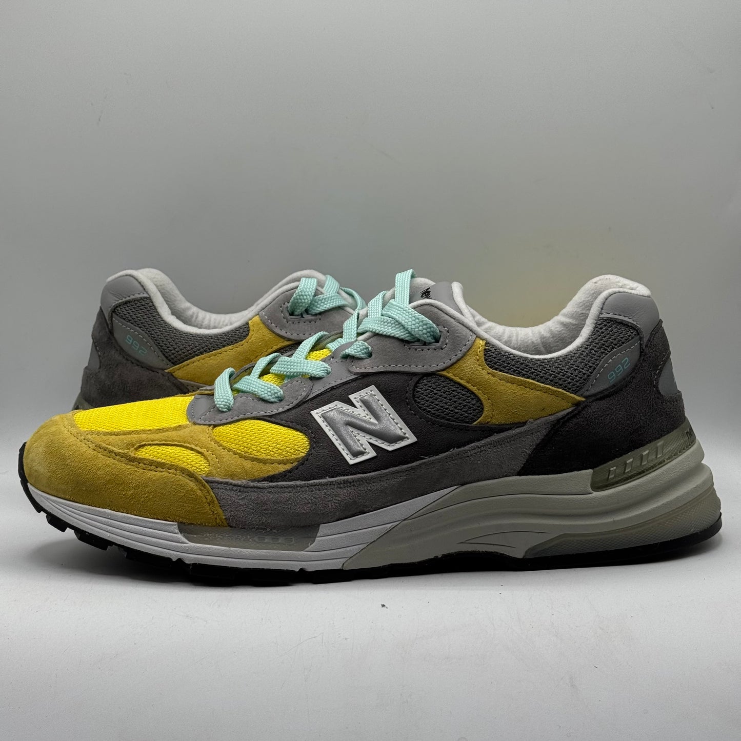 (USED) New Balance 992 Nice Kicks Amoeba Music Grey Size 12