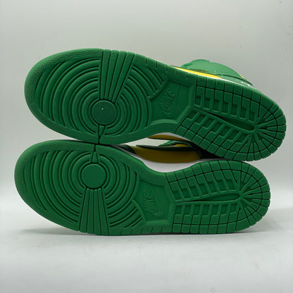 (USED) NIke SB Dunk High Supreme Brazil Size 8