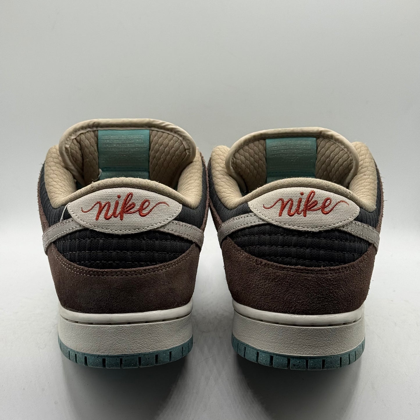 (USED NO BOX) Nike SB Dunk Low Big Money Savings Size 13