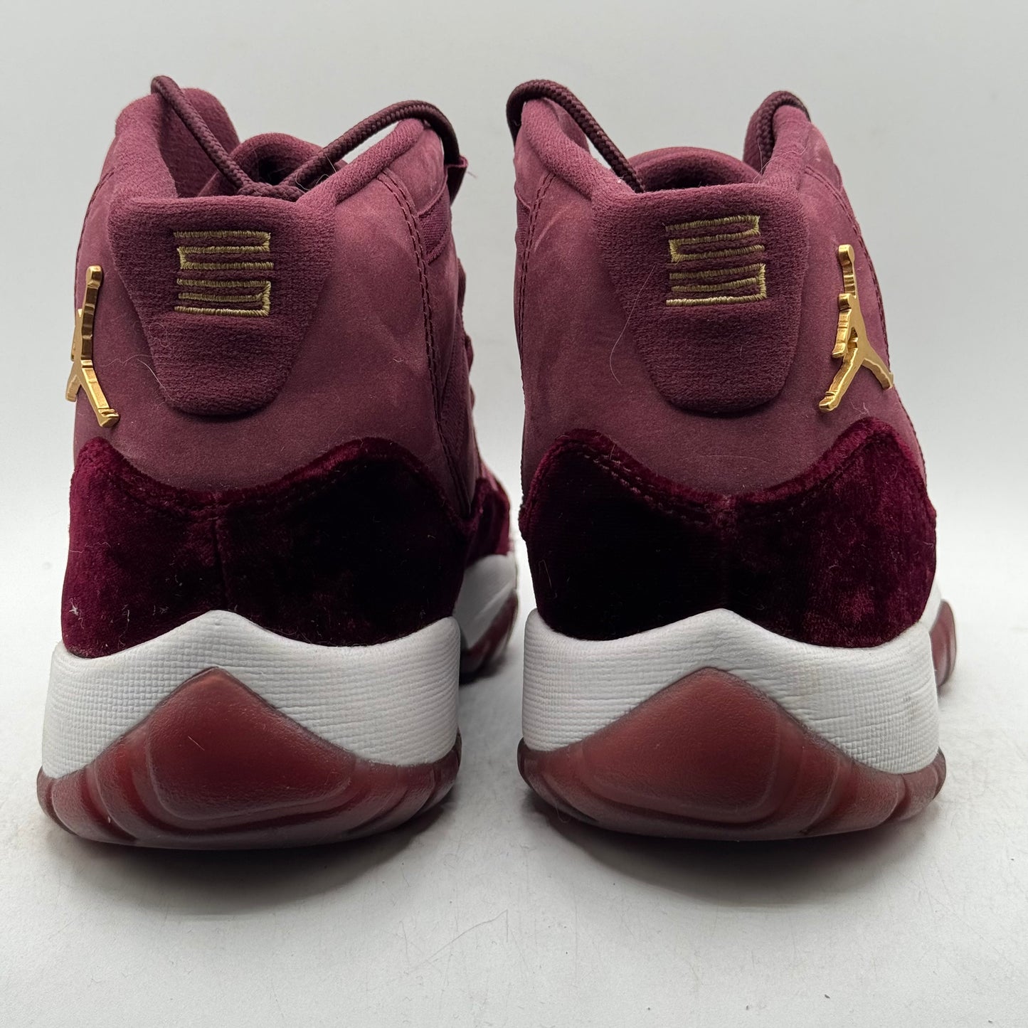 (Used No Box) Jordan 11 High Heiress Night Maroon Size 6.5Y
