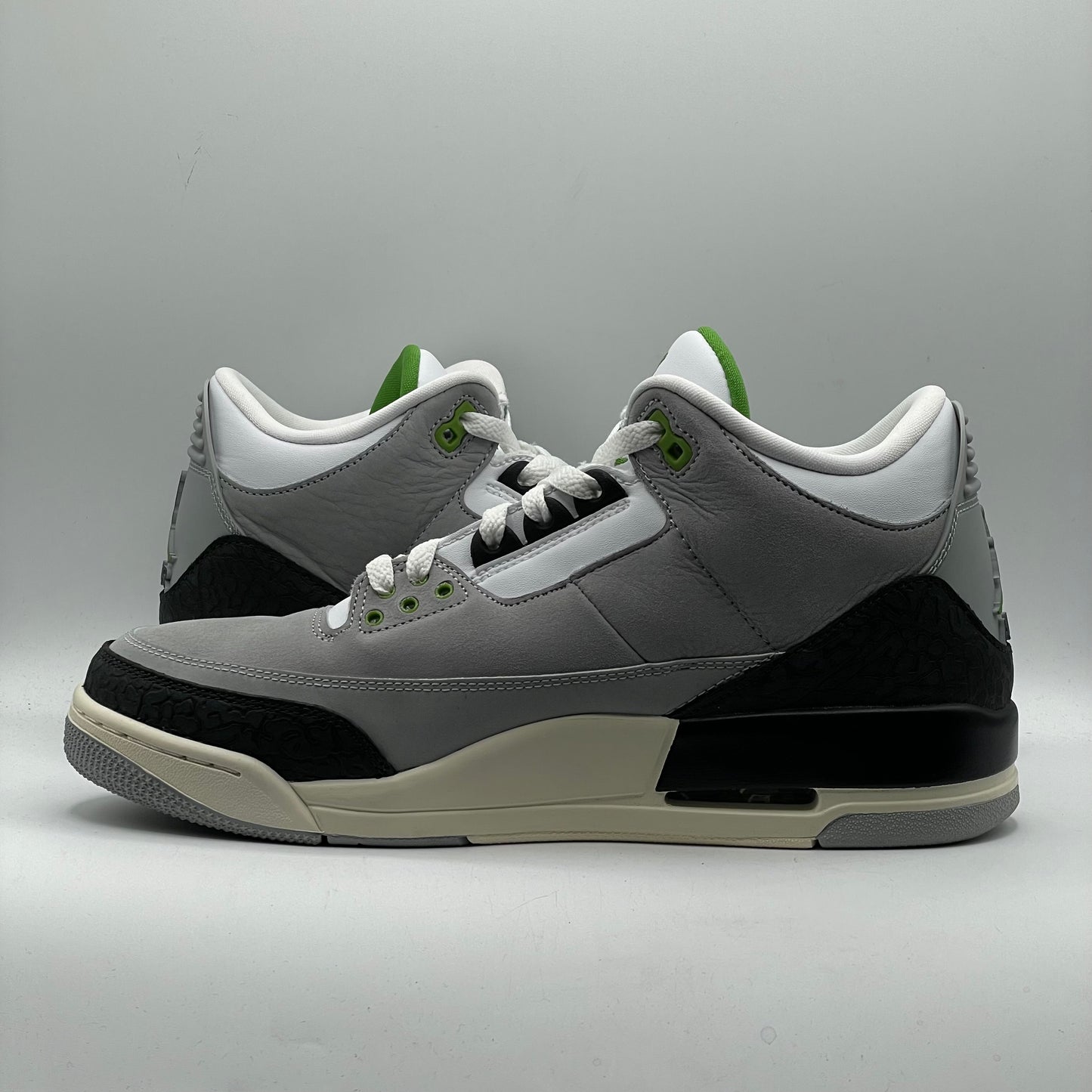 (USED) Jordan 3 Chlorophyll Size 10