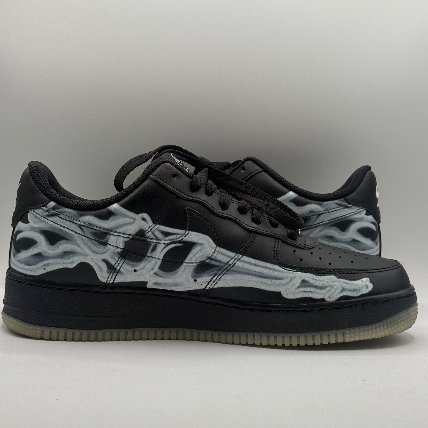 (USED) Nike Air Force 1 Low Skeleton Black Size 9.5