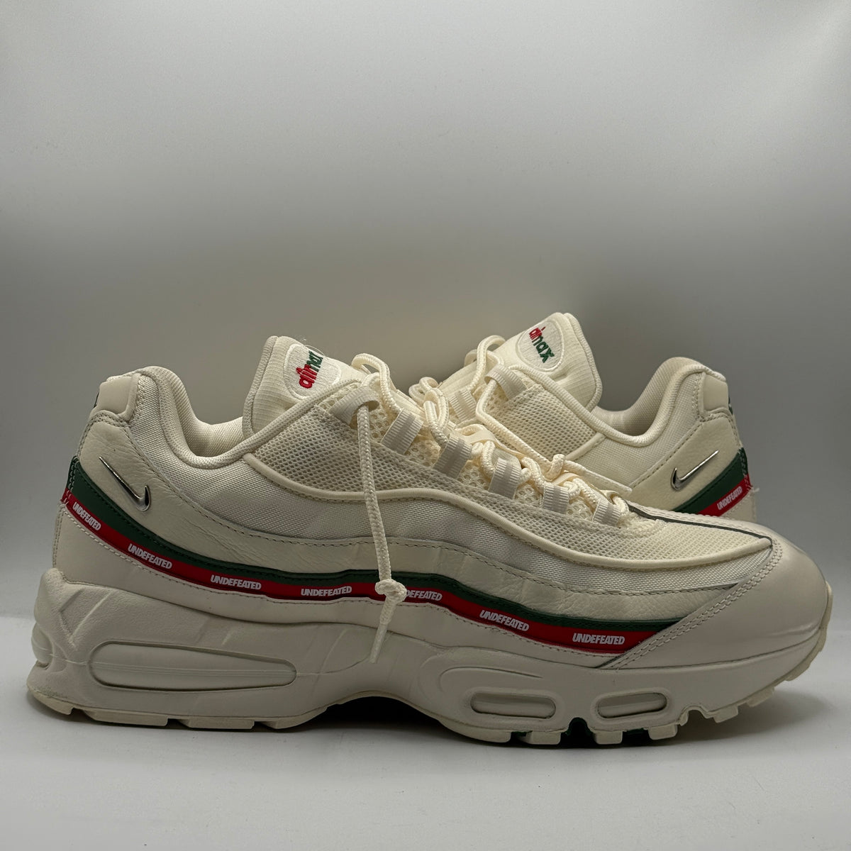 (USED) Nike Air Max 95 Undefeated White Size 14