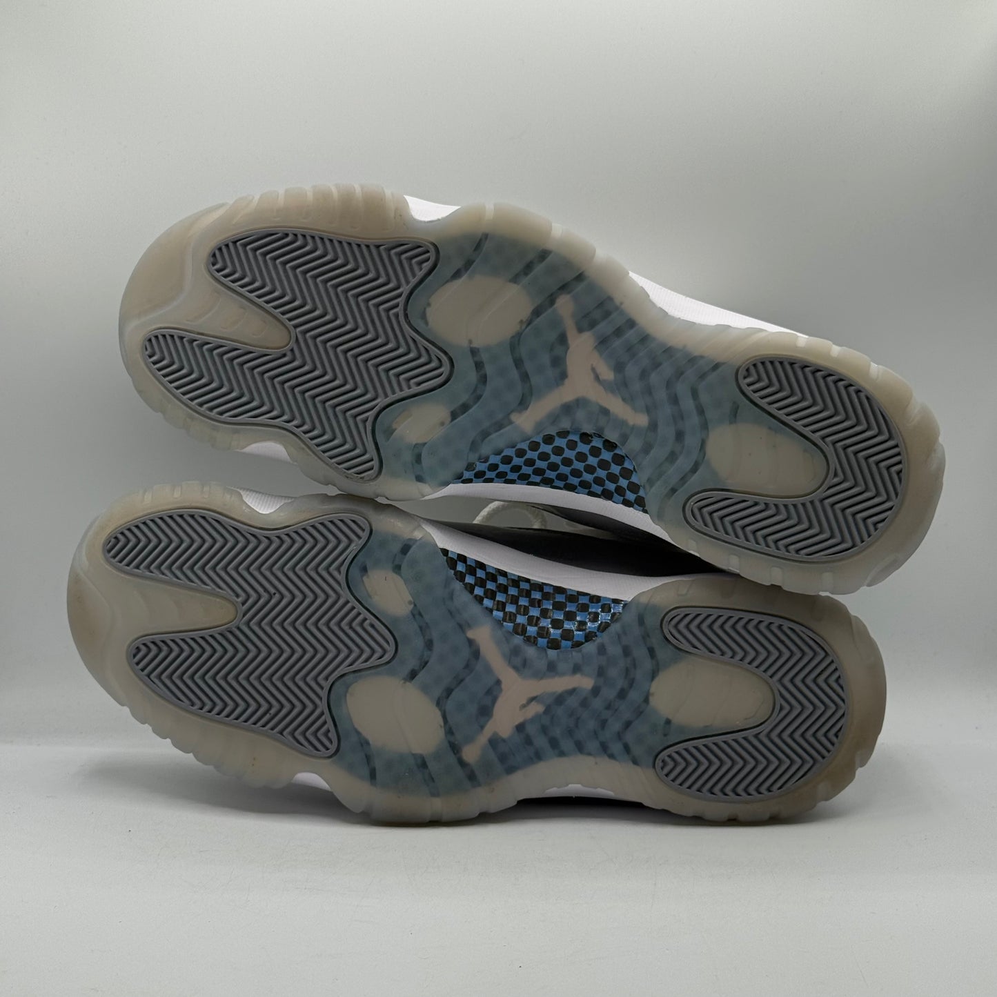 (USED) Jordan 11 Low Cement Grey Size 11.5