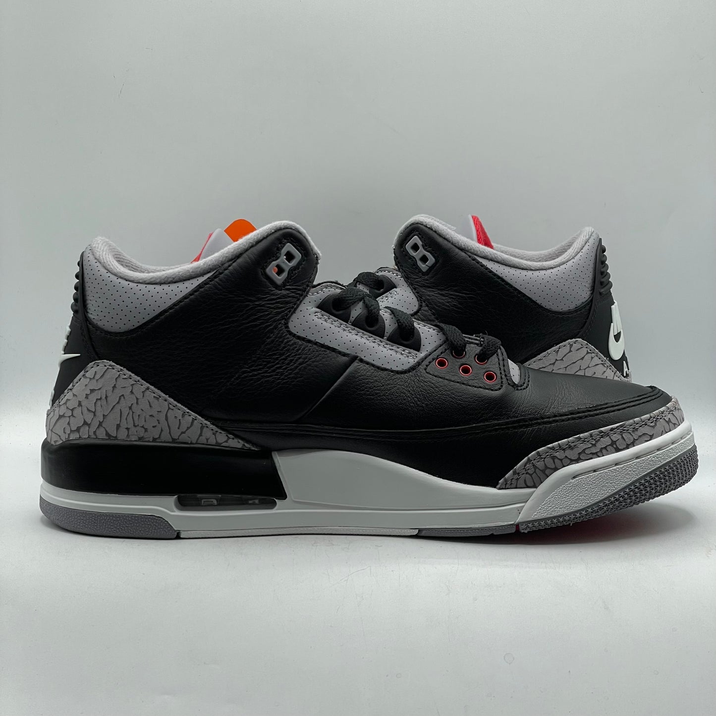 (USED) Jordan 3 Black Cement (2024) Size 11.5