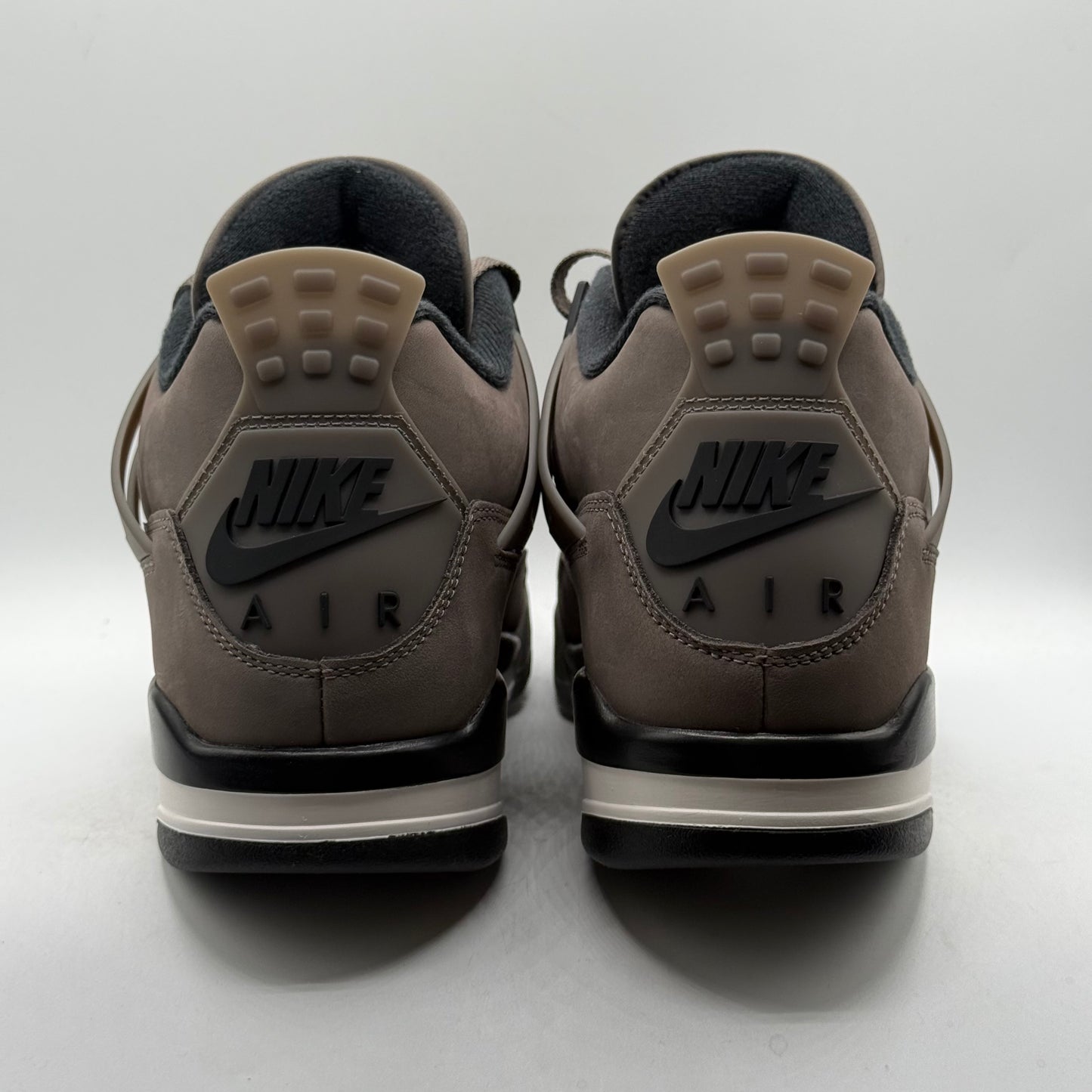 (Worn 1x) Jordan 4 Cave Stone Size 10.5