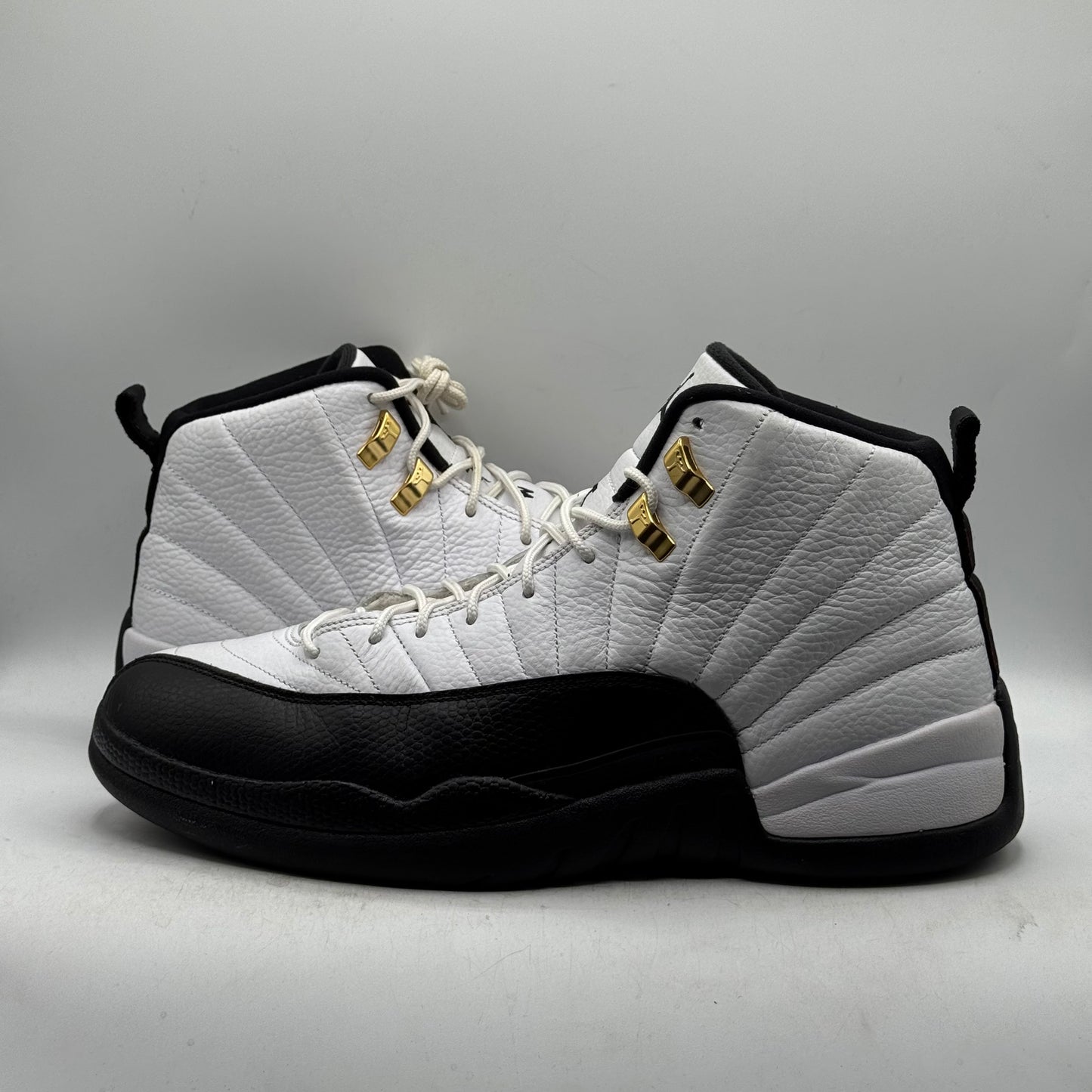 (USED) Jordan 12 Taxi (2013) Size 11.5
