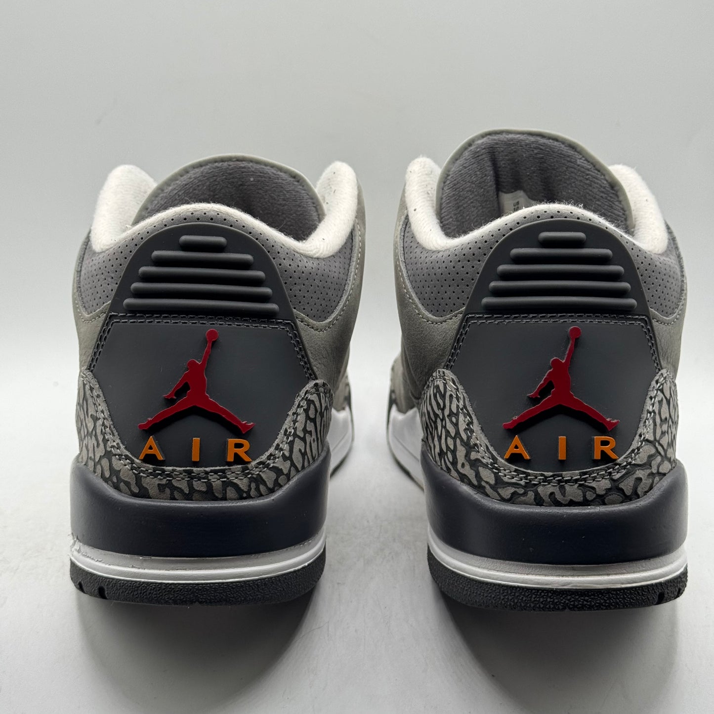 (USED) Jordan 3 Cool Grey Size 10