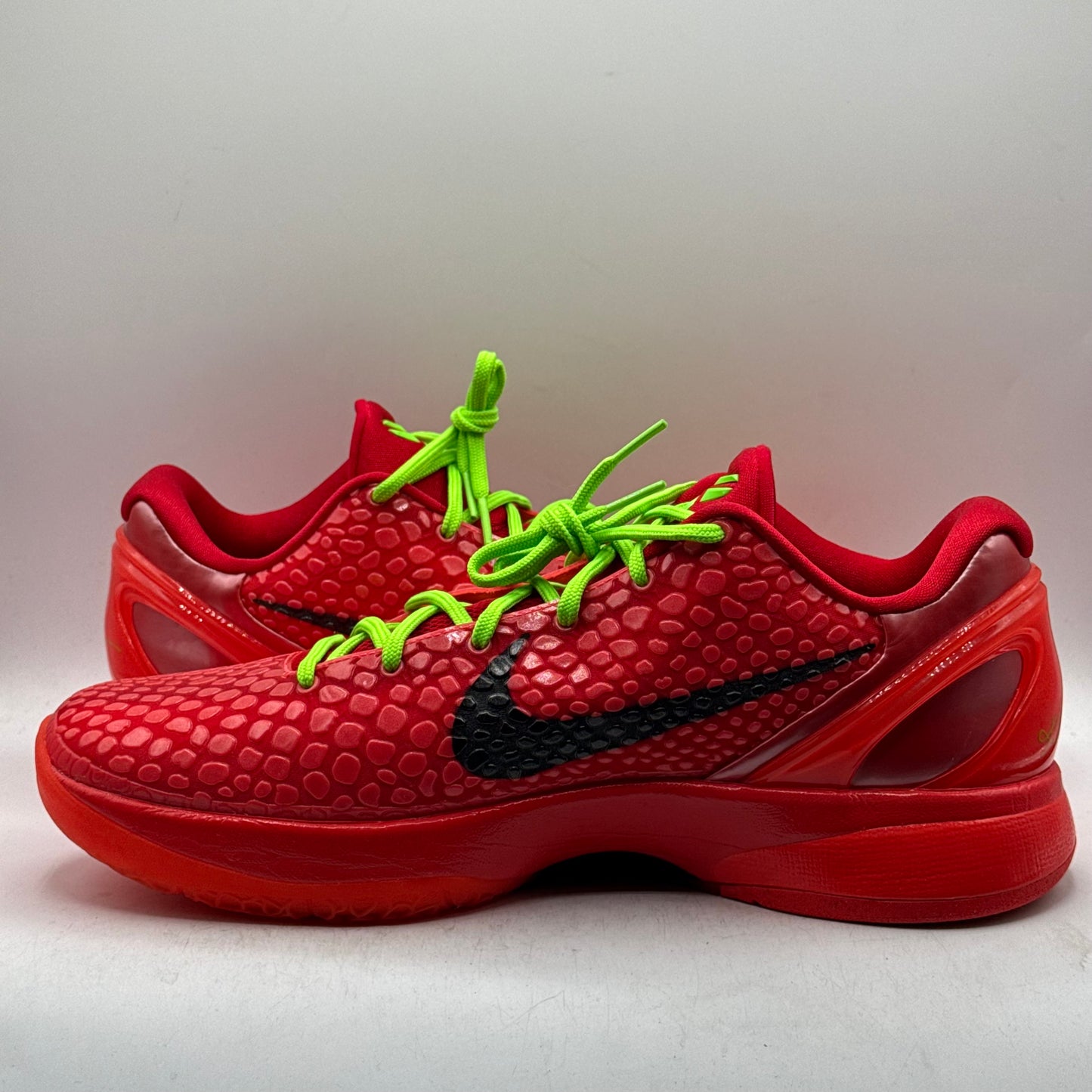(Used) Nike Kobe 6 Reverse Grinch Size 13