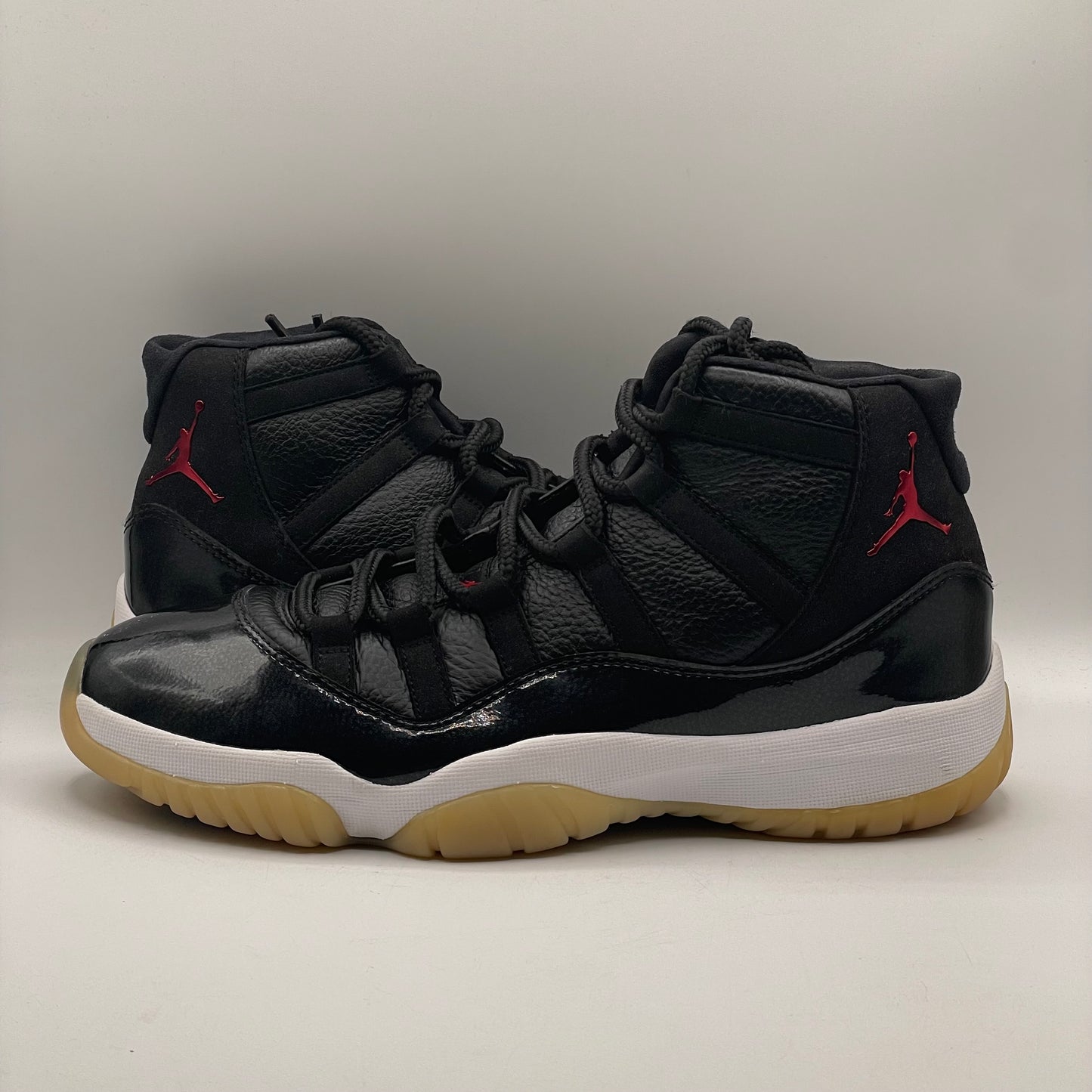 (USED) Jordan 11 72-10 Size 10