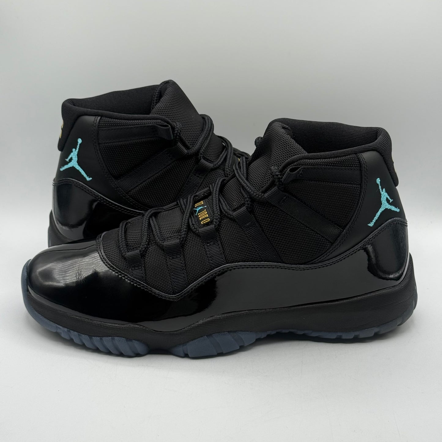 (USED) Jordan 11 Gamma Size 11