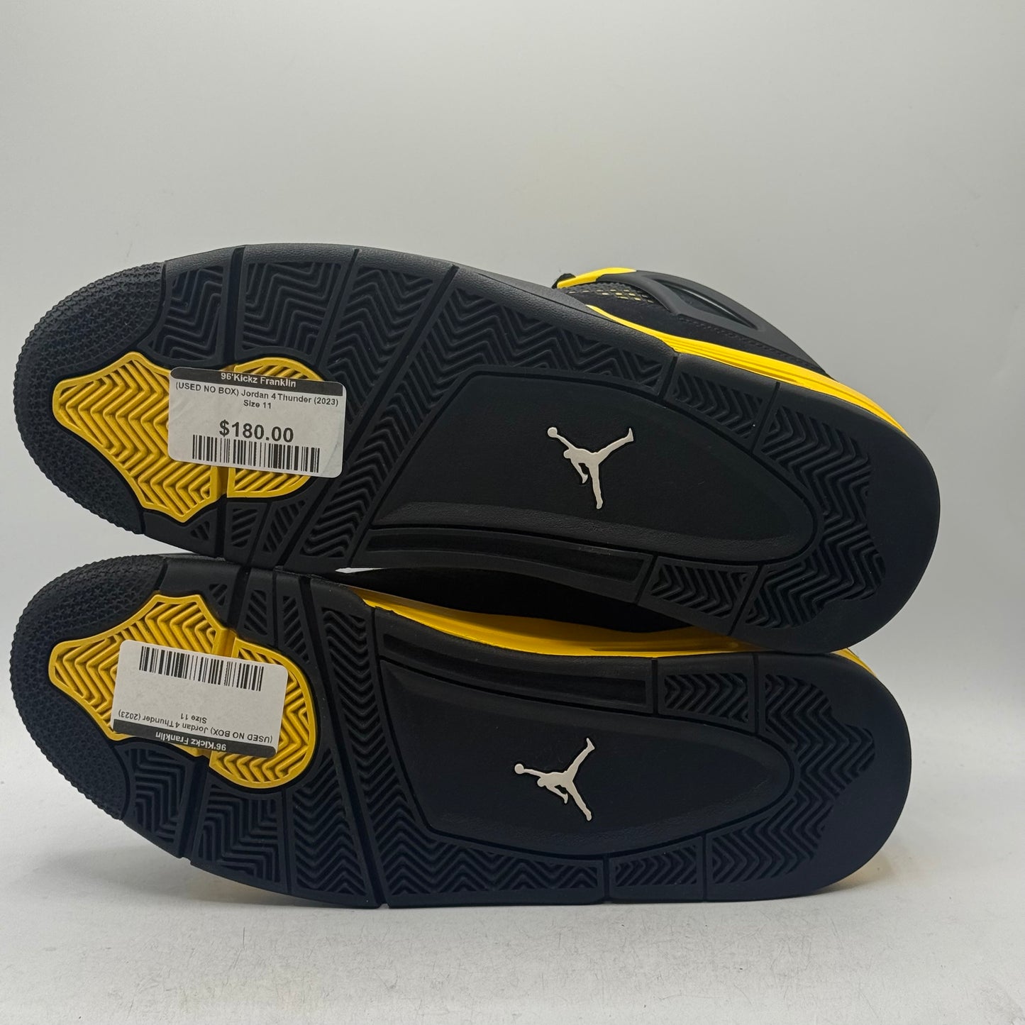 (USED NO BOX) Jordan 4 Thunder (2023) Size 11