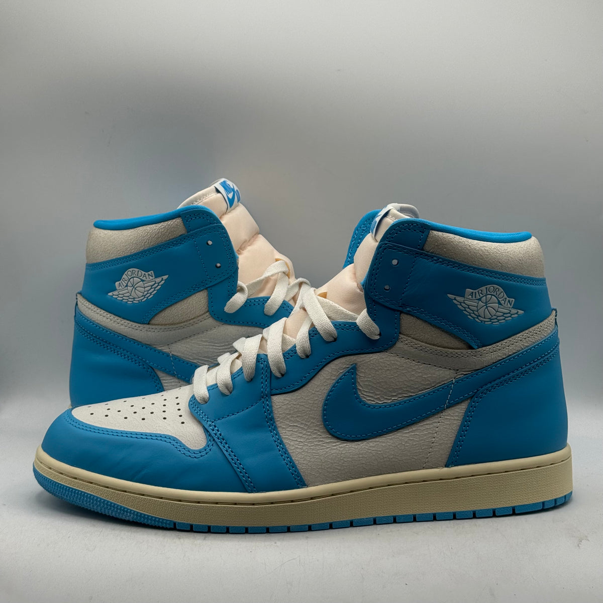 (USED) Jordan 1 High OG UNC Reimagined Size 13