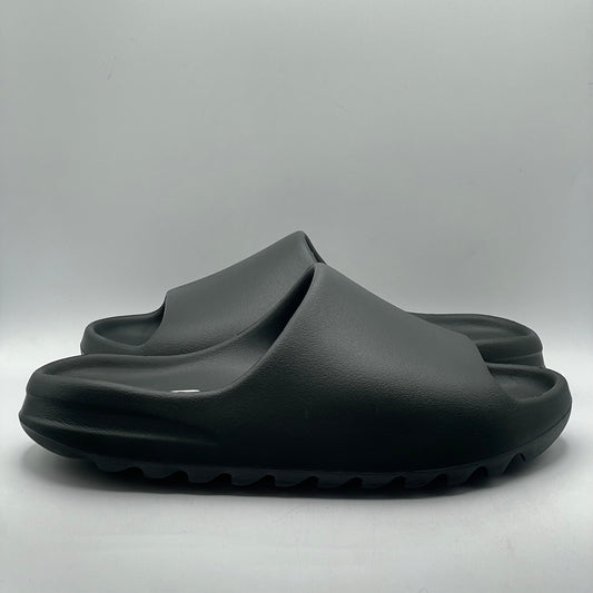 (USED) Yeezy Slide Dark Onyx Size 11