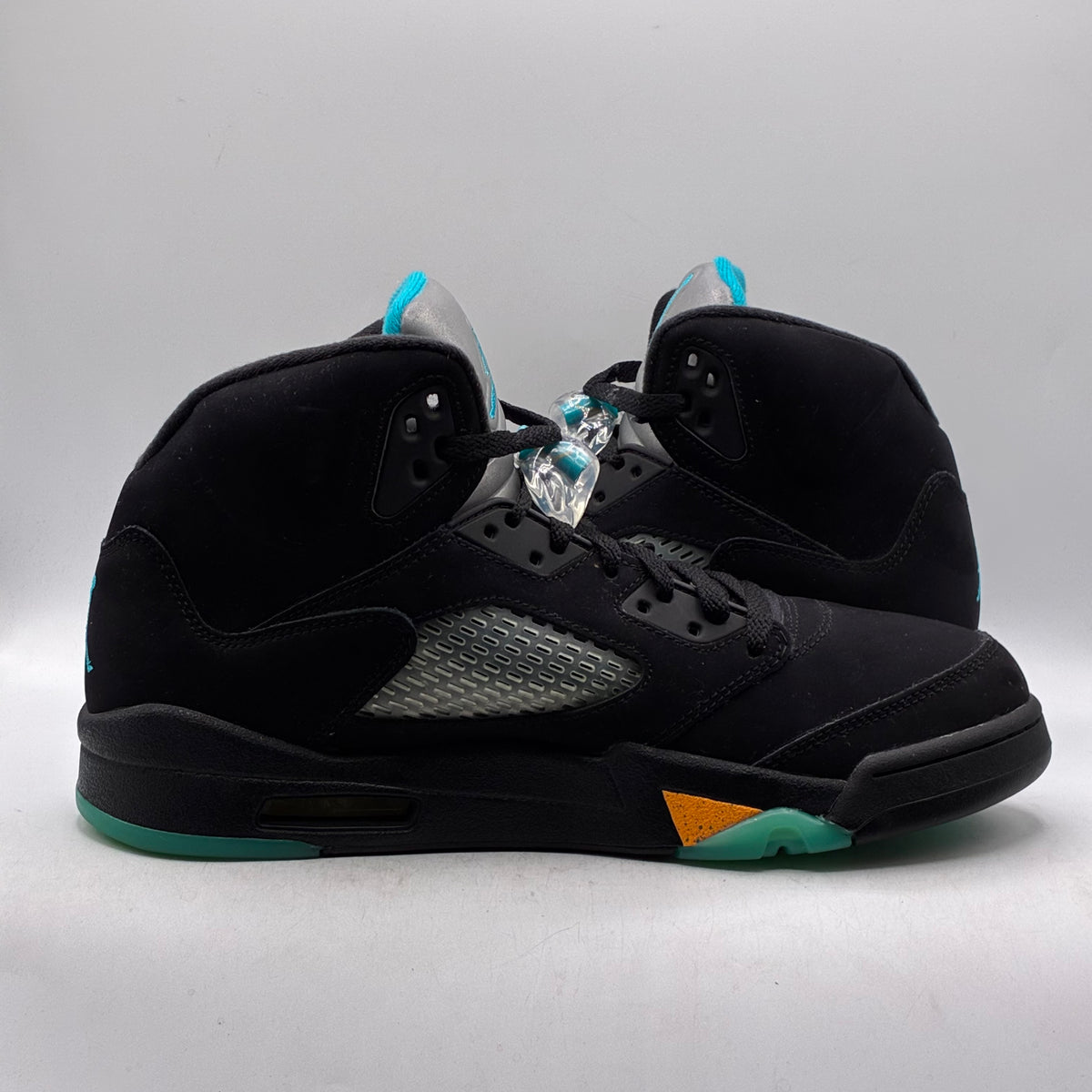 (USED) Jordan 5 Aqua Size 10.5