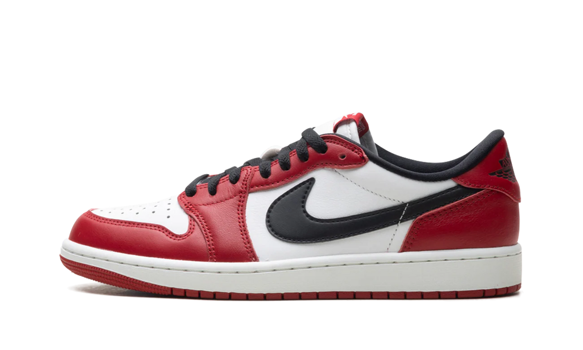 Jordan 1 Low OG Chicago (2025)
