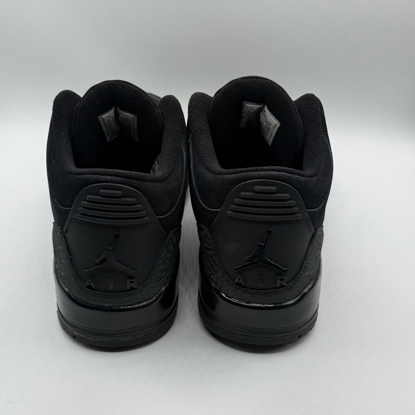 (USED) Jordan 3 Black Cat Size 11.5