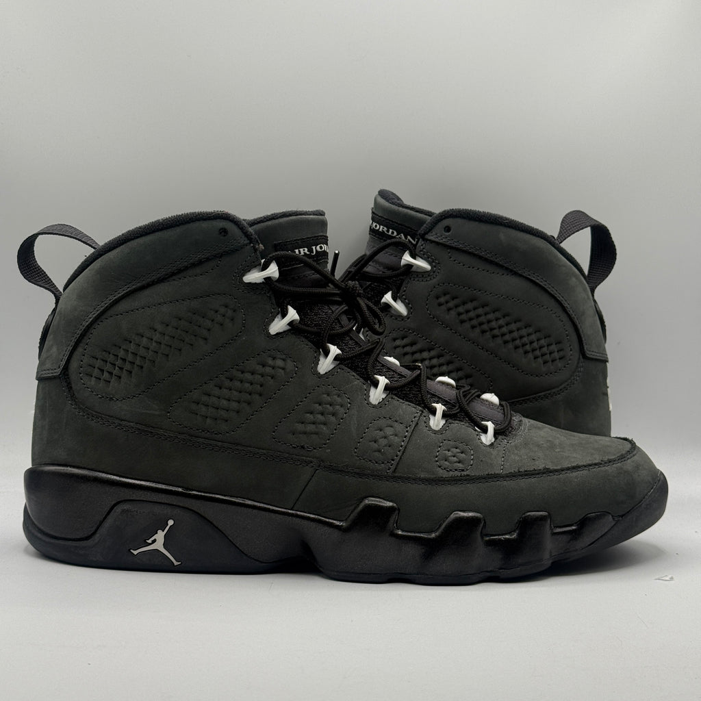 (USED NO BOX) Jordan 9 Anthracite Size 11