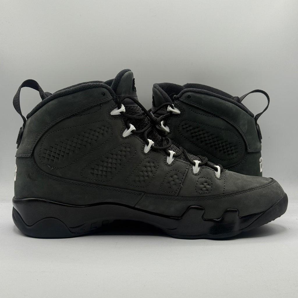 (USED NO BOX) Jordan 9 Anthracite Size 11