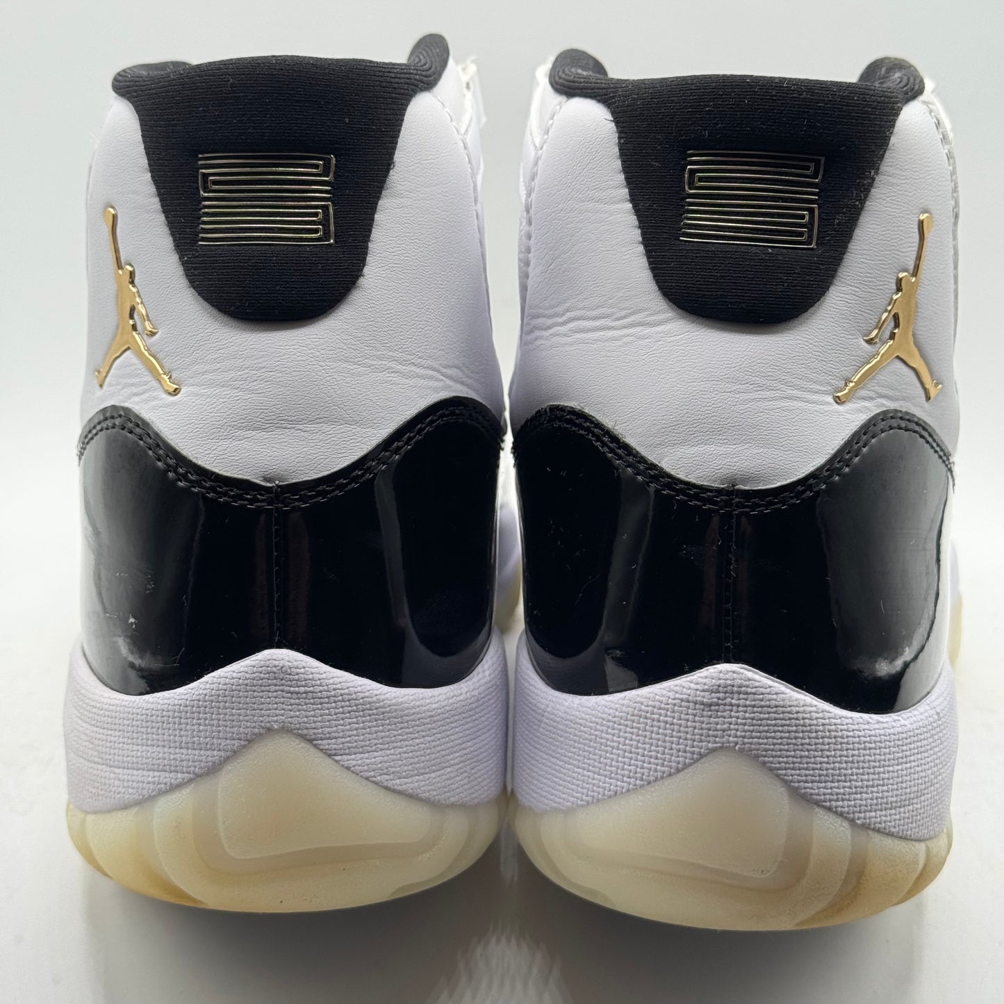 (Used NO BOX) Jordan 11 High Gratitude Size 11.5