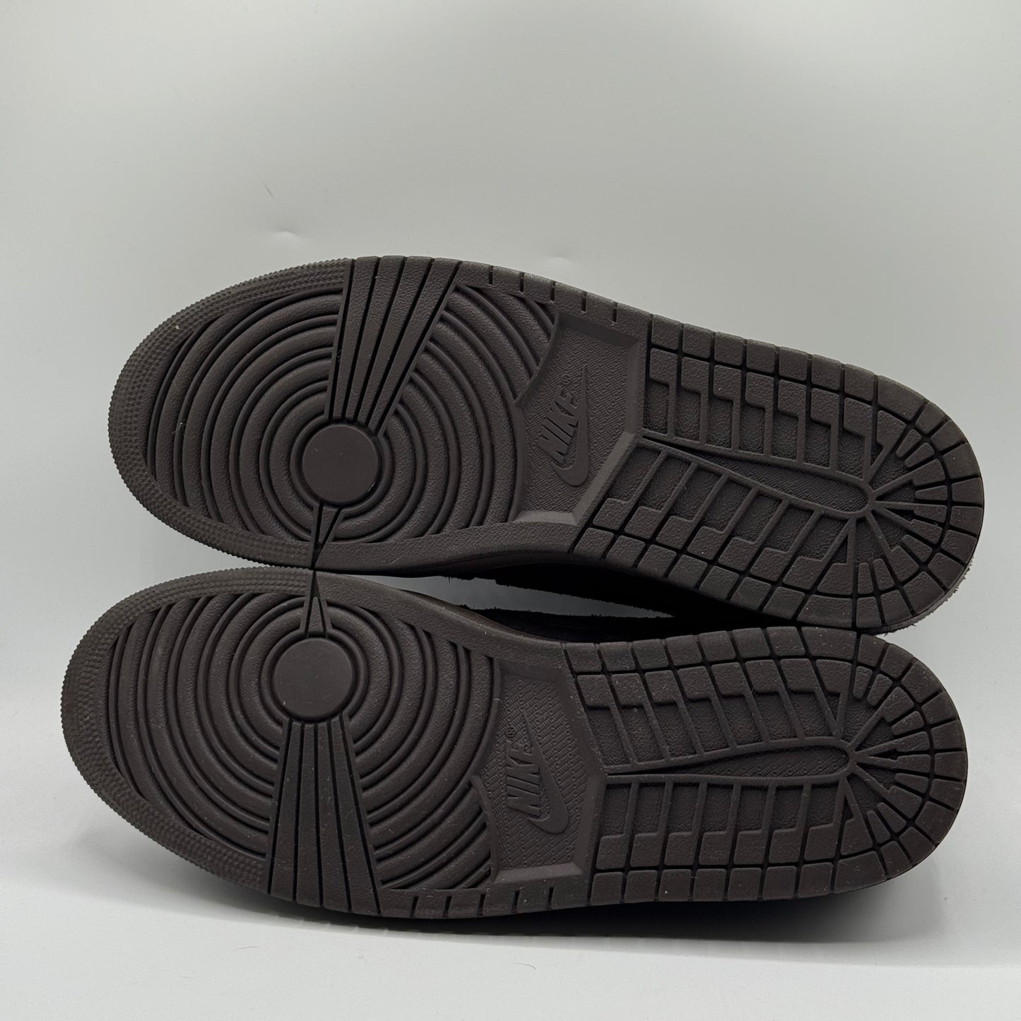 (USED) Jordan 1 Low Travis Scott Velvet Brown Size 11