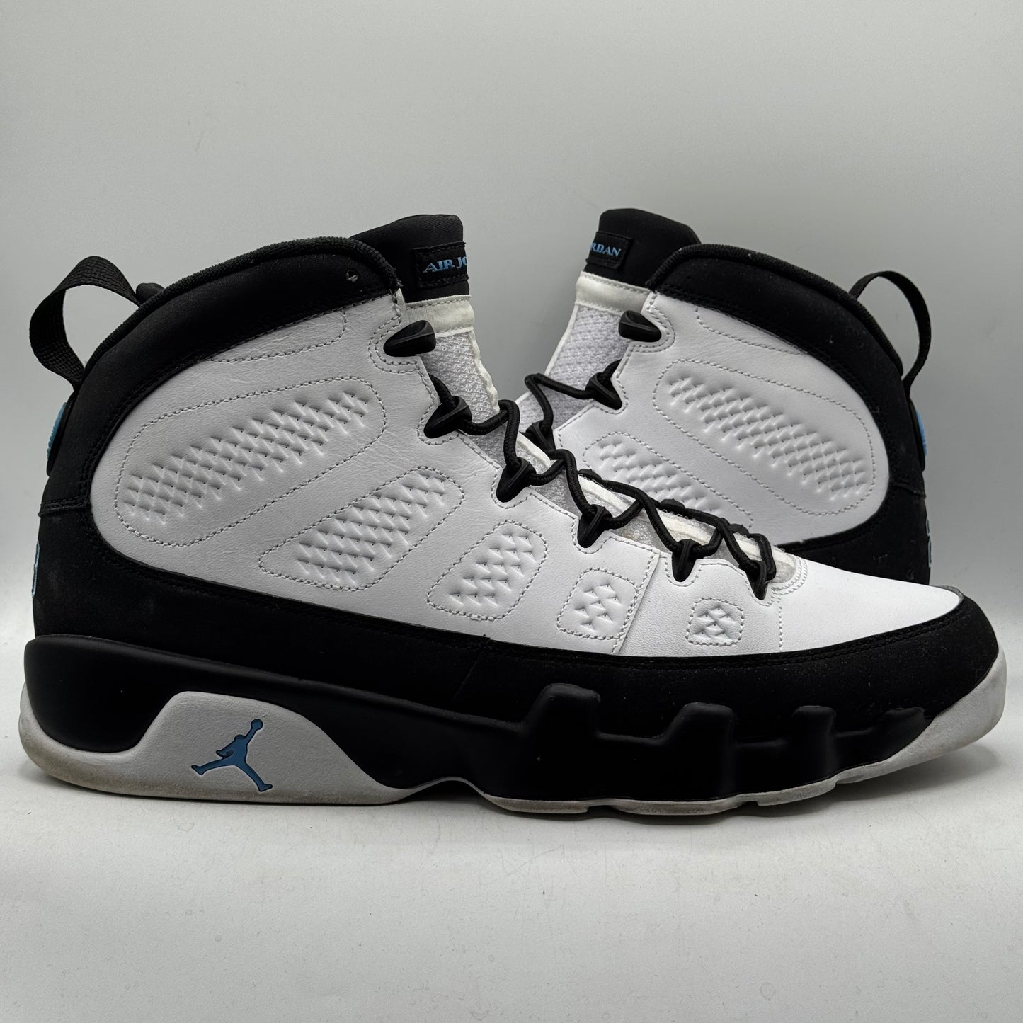 (USED) Jordan 9 University Blue Size 13