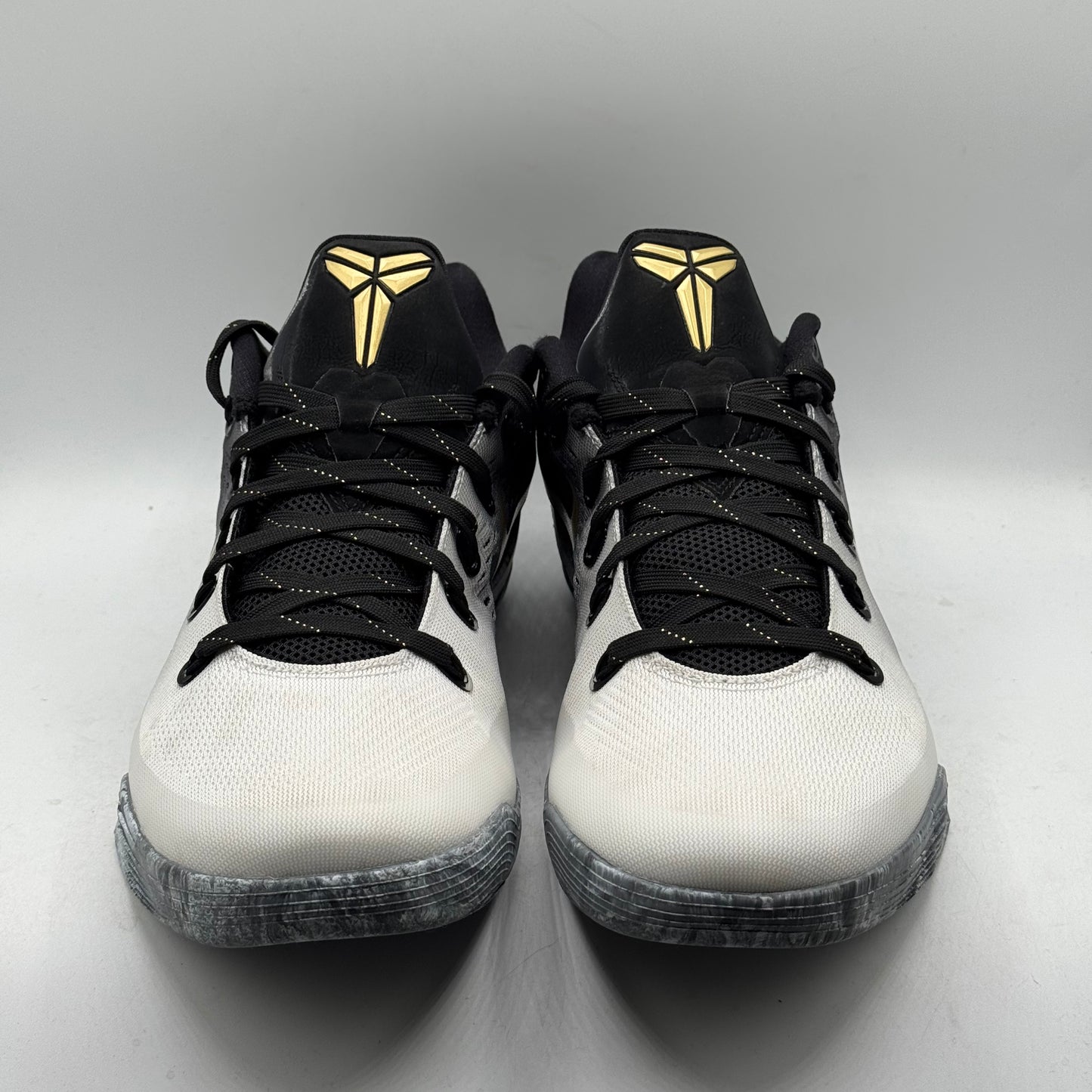 (USED) Nike Kobe 9 Protro Mambacita Size 10