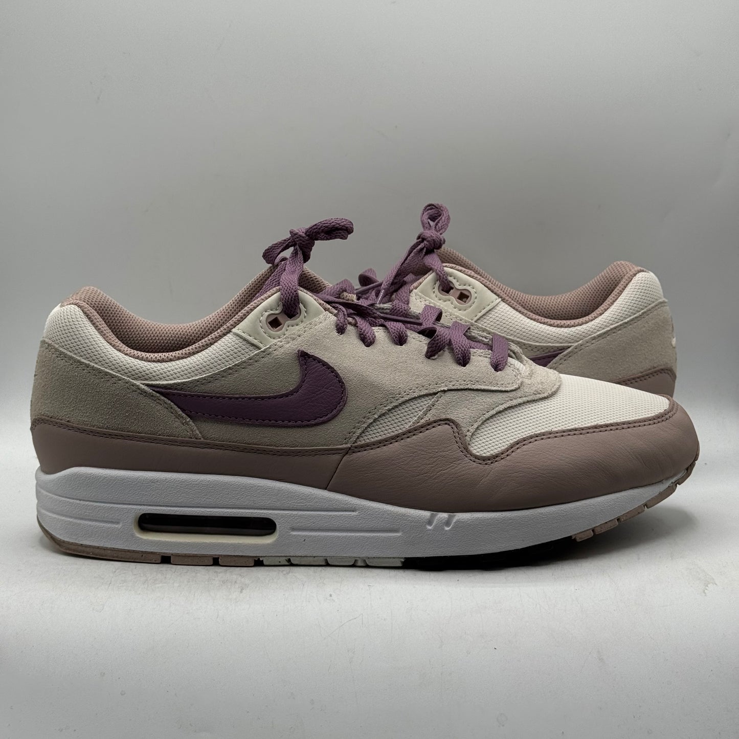 (Used) Nike Air Max 1 Light Bone Violet Dust Size 13