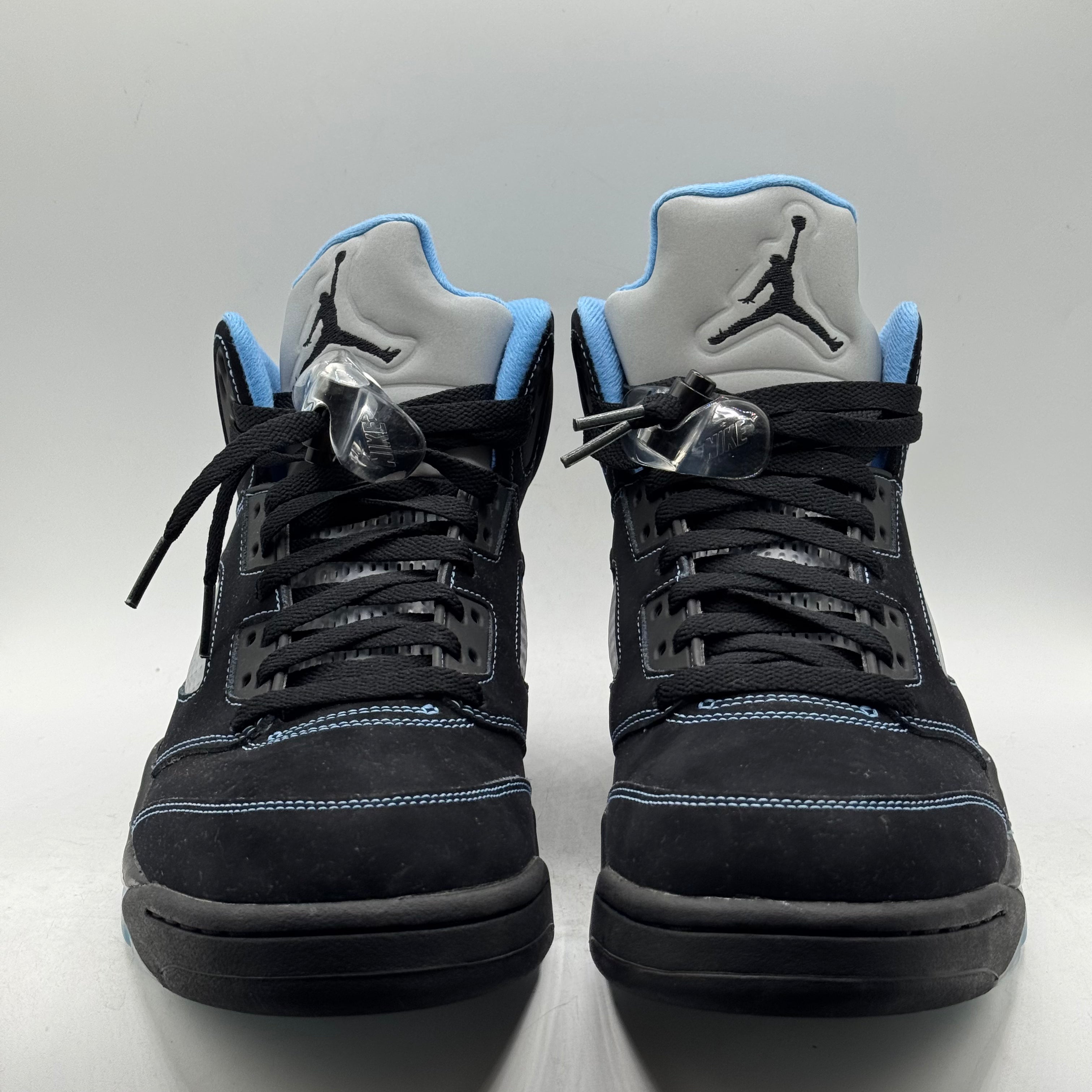 (USED) Jordan 5 University Blue Size 8.5